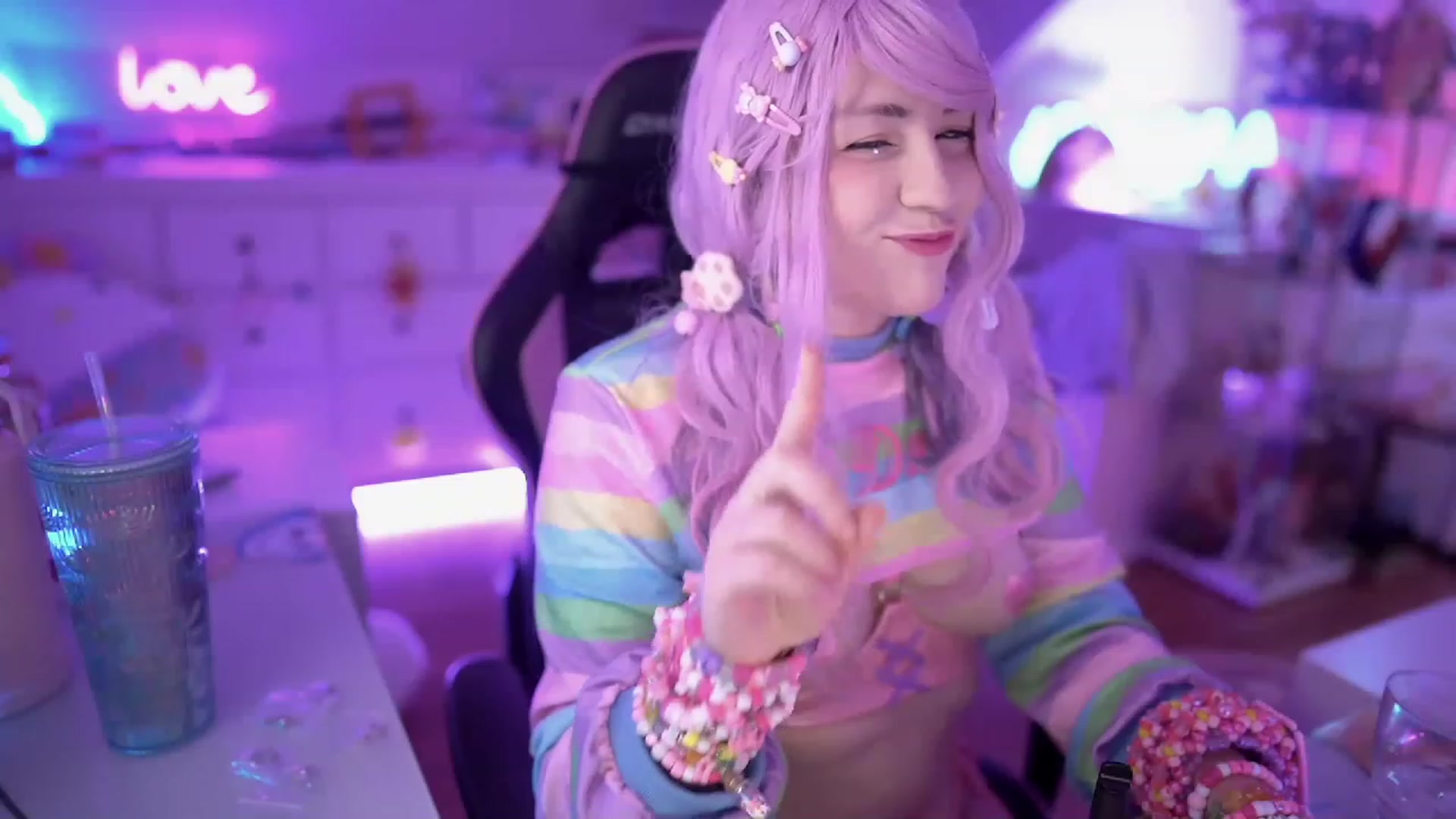 Gallery image thumbnail from SugaryBunny's myfreecams stream on, 11/17/2022, 23:48 image 2 of 20