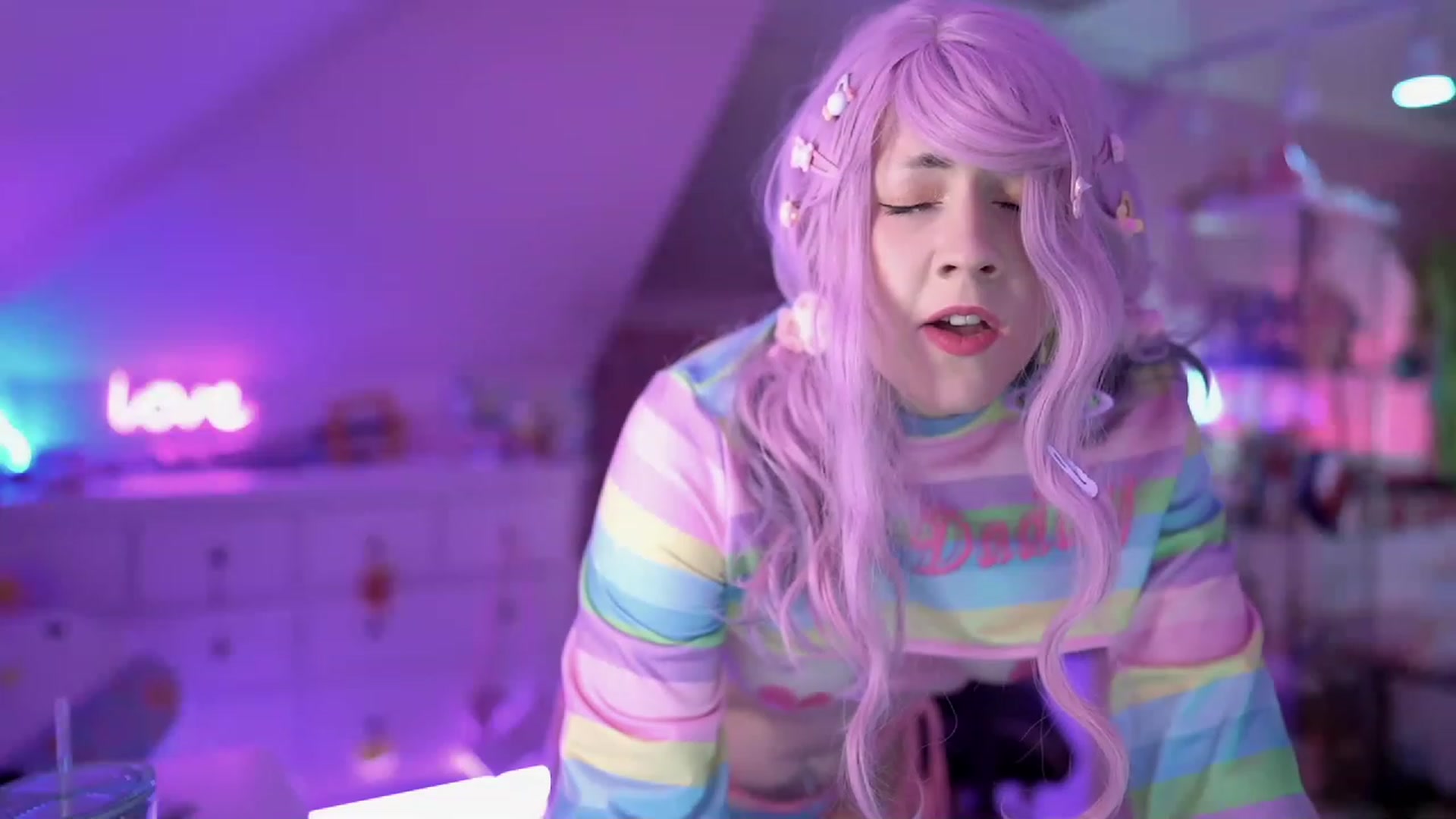 Gallery image thumbnail from SugaryBunny's myfreecams stream on, 11/17/2022, 23:48 image 19 of 20