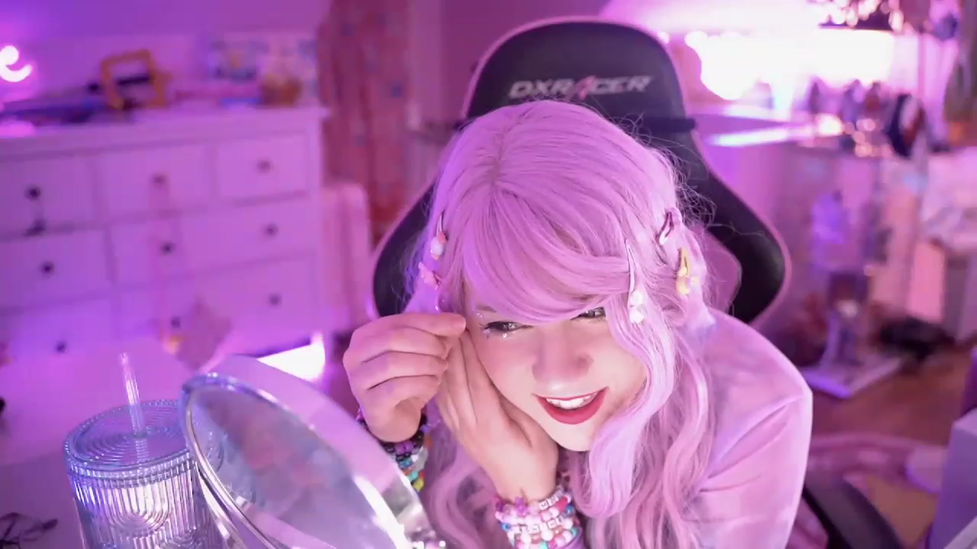 Gallery image thumbnail from SugaryBunny's myfreecams stream on, 12/01/2022, 24:33 image 17 of 20