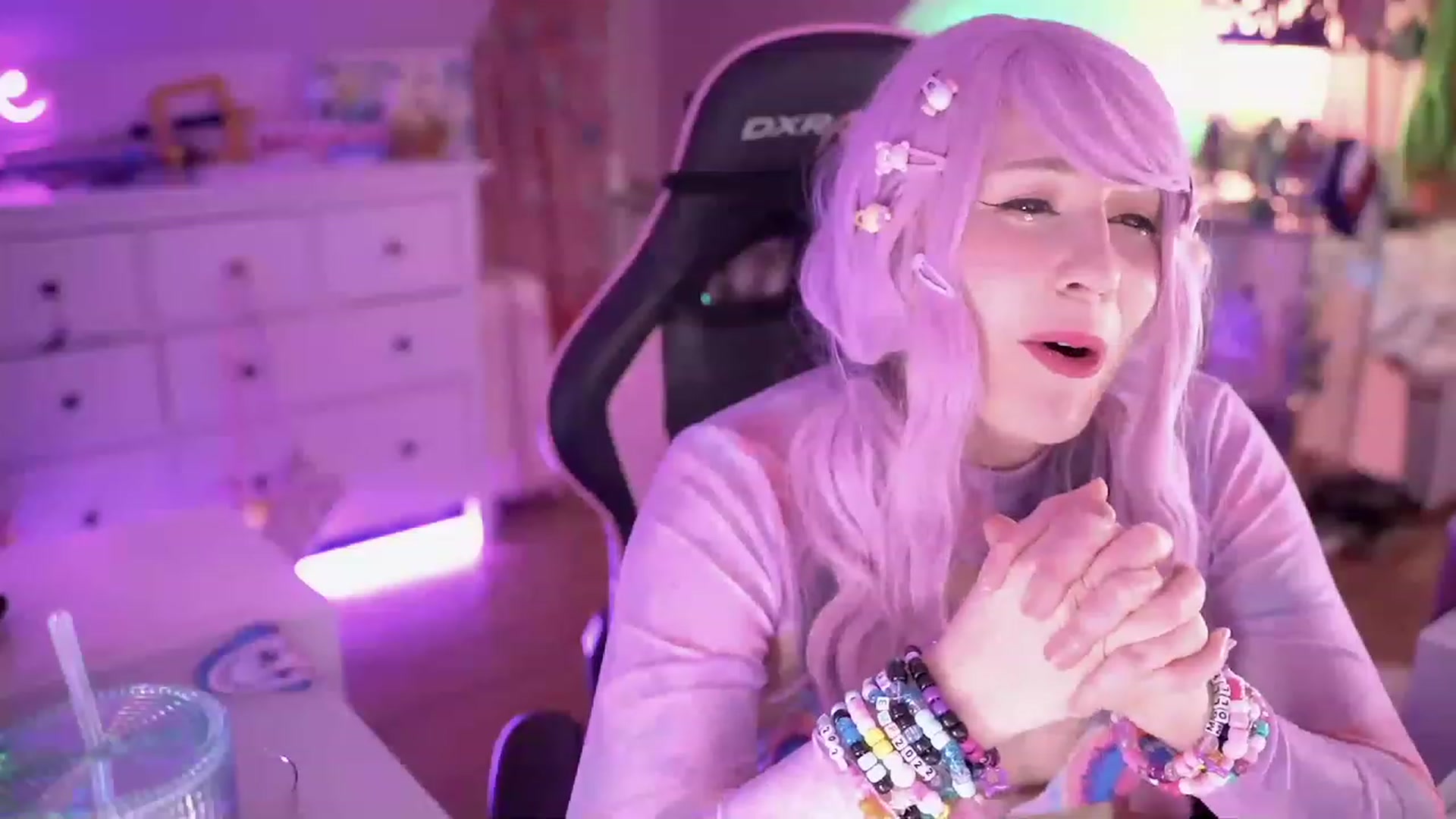Gallery image thumbnail from SugaryBunny's myfreecams stream on, 12/01/2022, 24:33 image 9 of 20