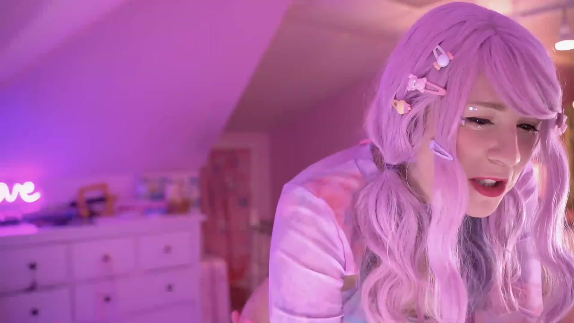 Gallery image thumbnail from SugaryBunny's myfreecams stream on, 12/01/2022, 01:13 image 7 of 20