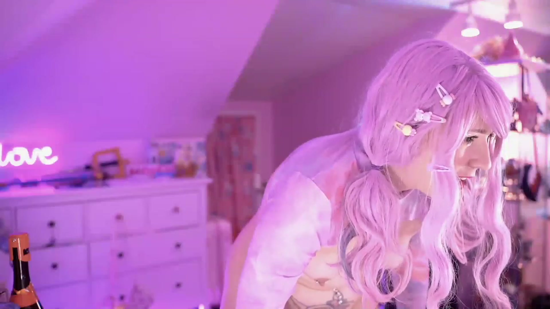 Gallery image thumbnail from SugaryBunny's myfreecams stream on, 12/01/2022, 03:23 image 11 of 20