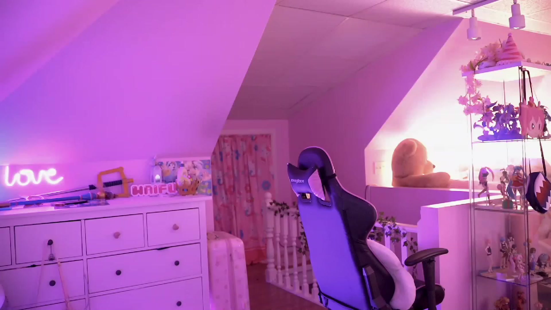 Gallery image thumbnail from SugaryBunny's myfreecams stream on, 12/10/2022, 22:51 image 6 of 20