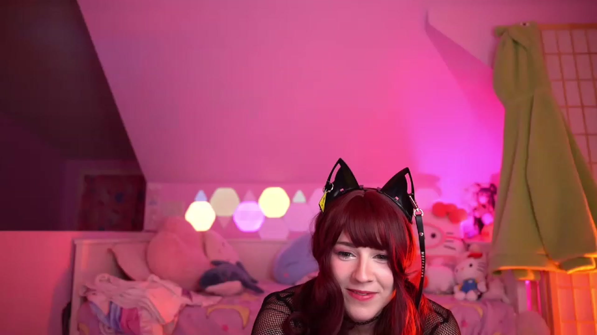Gallery image thumbnail from SugaryBunny's myfreecams stream on, 01/06/2023, 02:01 image 6 of 20