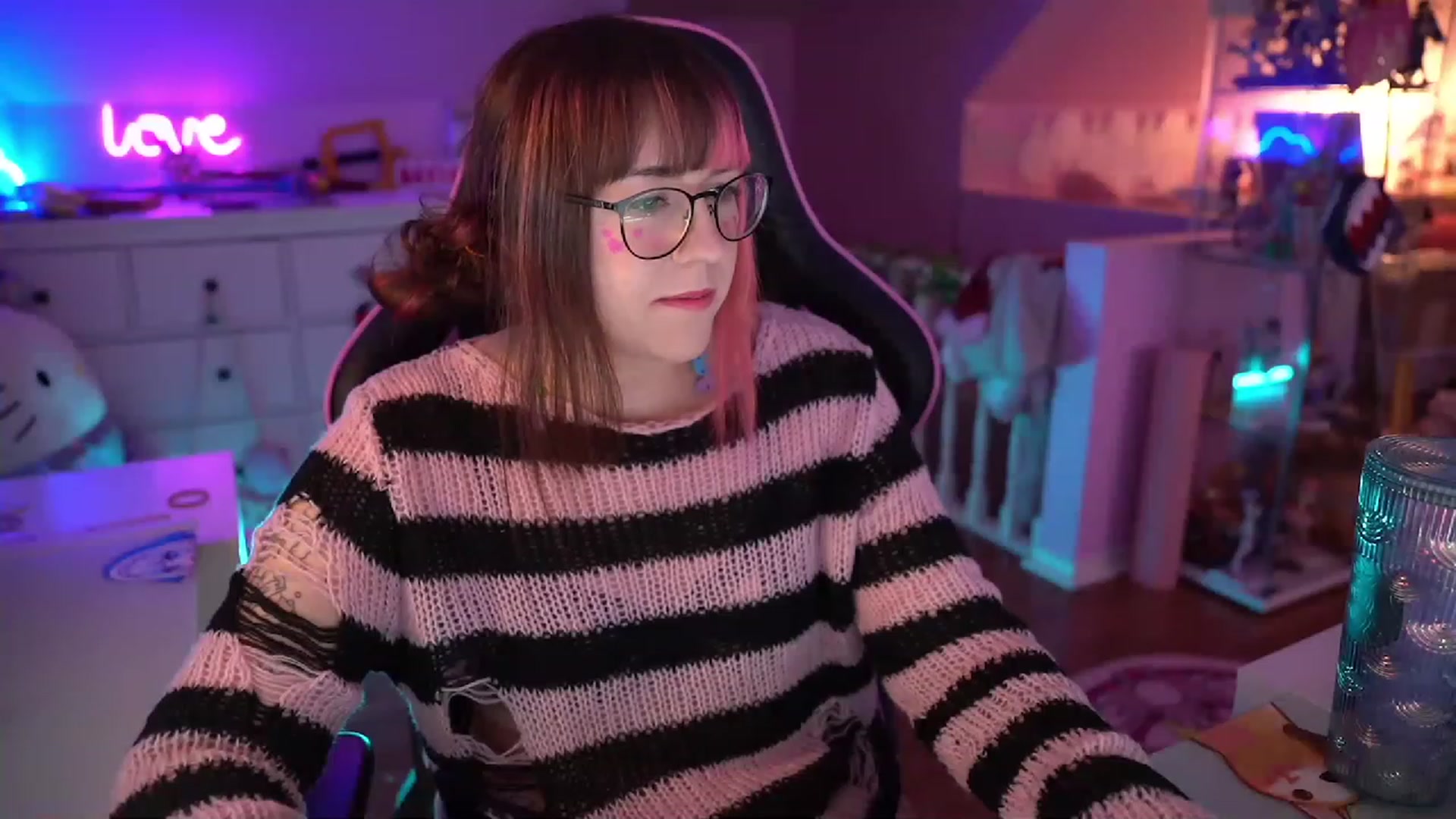 Gallery image thumbnail from SugaryBunny's myfreecams stream on, 01/09/2023, 23:44 image 3 of 20