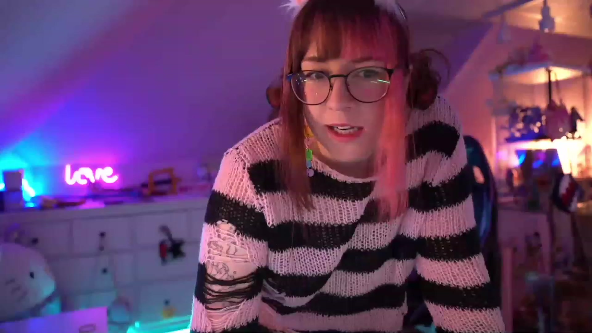 Gallery image thumbnail from SugaryBunny's myfreecams stream on, 01/09/2023, 23:44 image 9 of 20