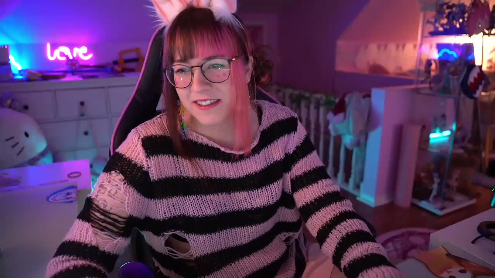 Gallery image thumbnail from SugaryBunny's myfreecams stream on, 01/09/2023, 23:44 image 11 of 20