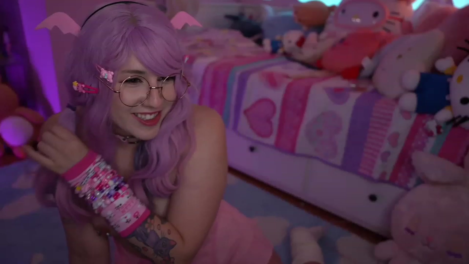 Gallery image thumbnail from SugaryBunny's myfreecams stream on, 01/12/2023, 02:58 image 18 of 20