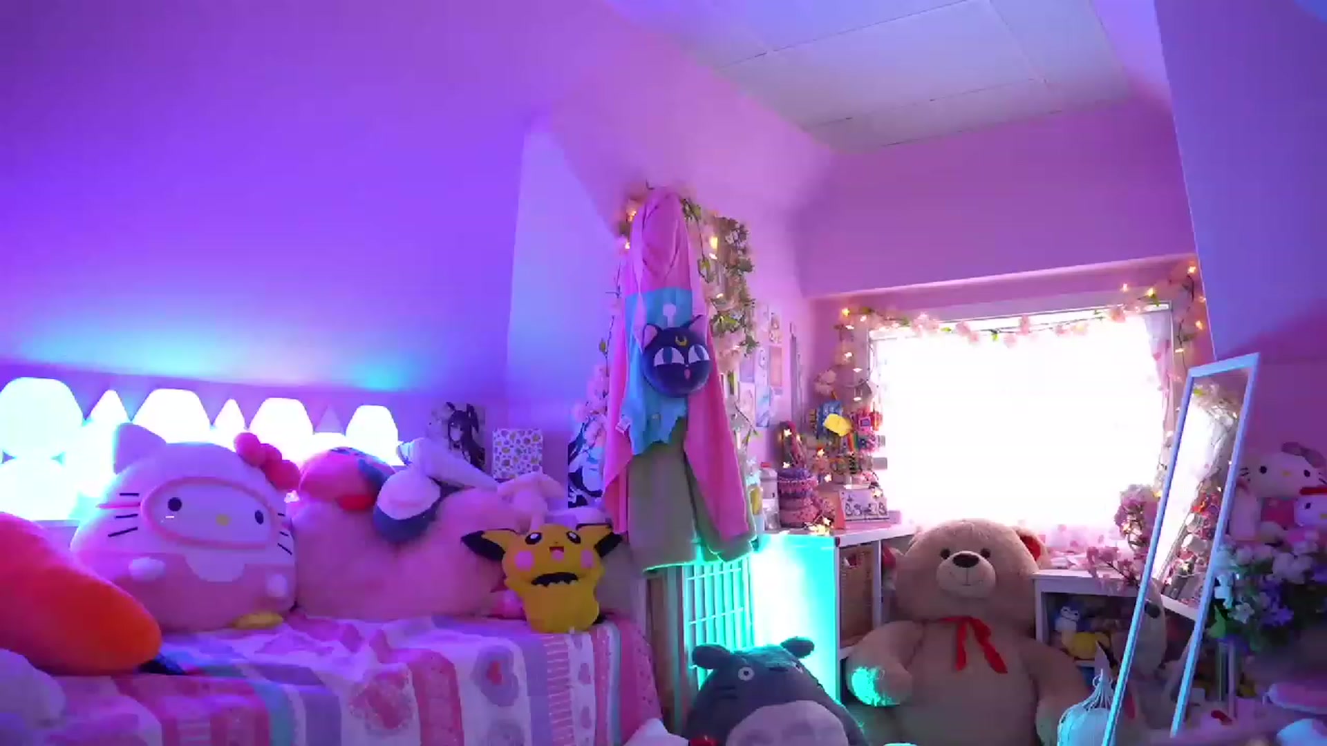 Gallery image thumbnail from SugaryBunny's myfreecams stream on, 01/28/2023, 20:31 image 17 of 20