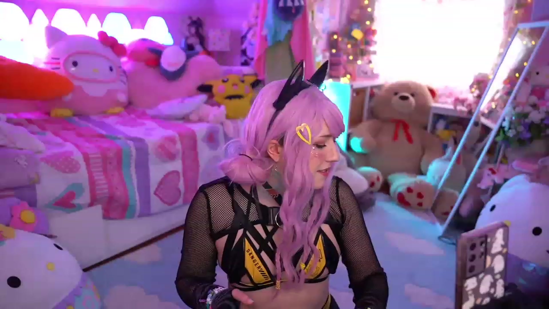 Gallery image thumbnail from SugaryBunny's myfreecams stream on, 01/28/2023, 20:31 image 10 of 20