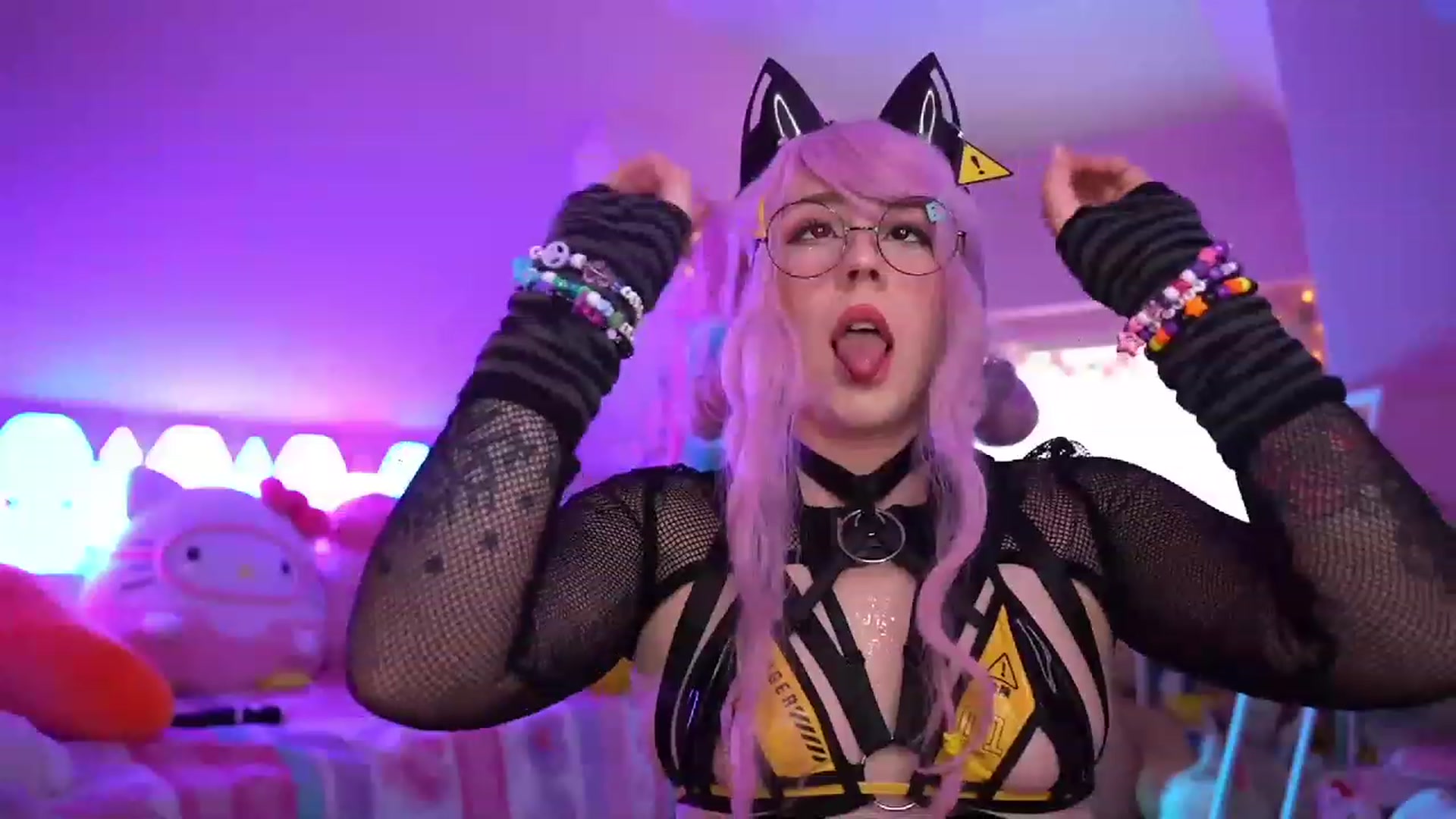 Gallery image thumbnail from SugaryBunny's myfreecams stream on, 01/28/2023, 20:31 image 20 of 20