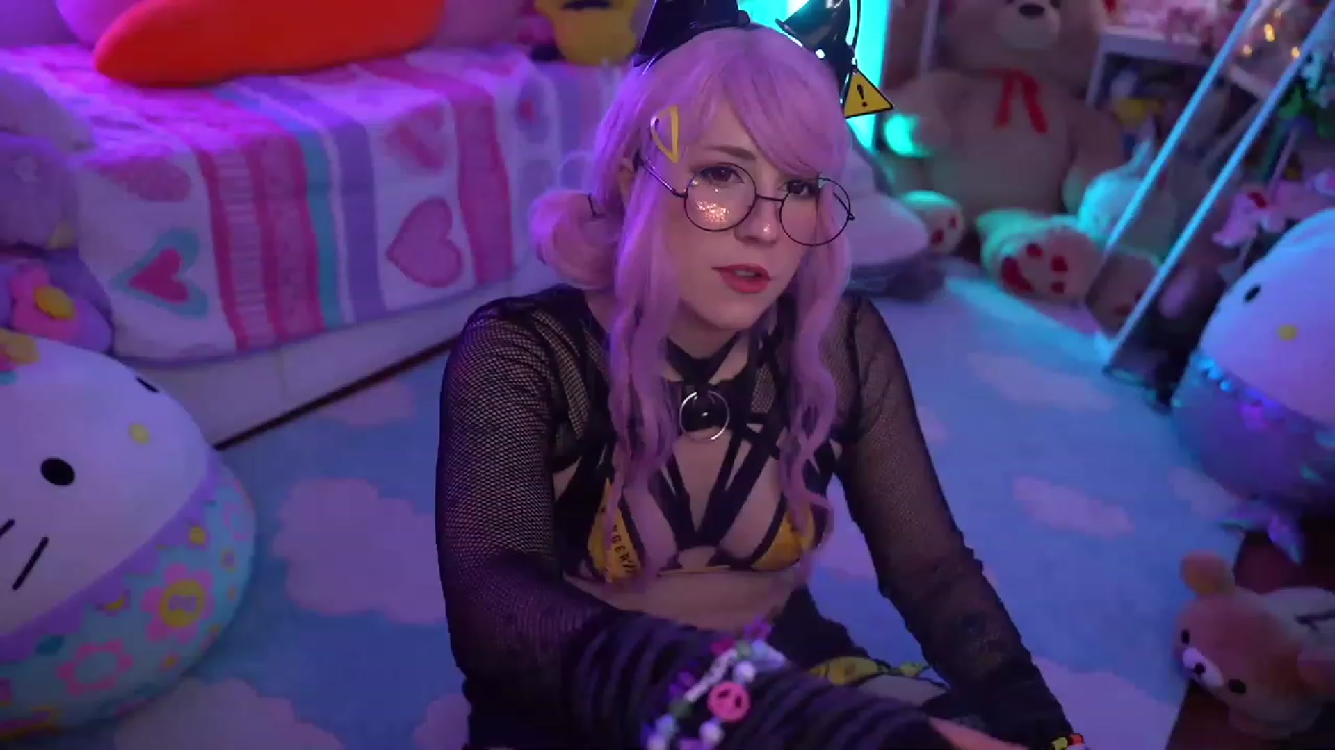 Gallery image thumbnail from SugaryBunny's myfreecams stream on, 01/28/2023, 21:47 image 15 of 20
