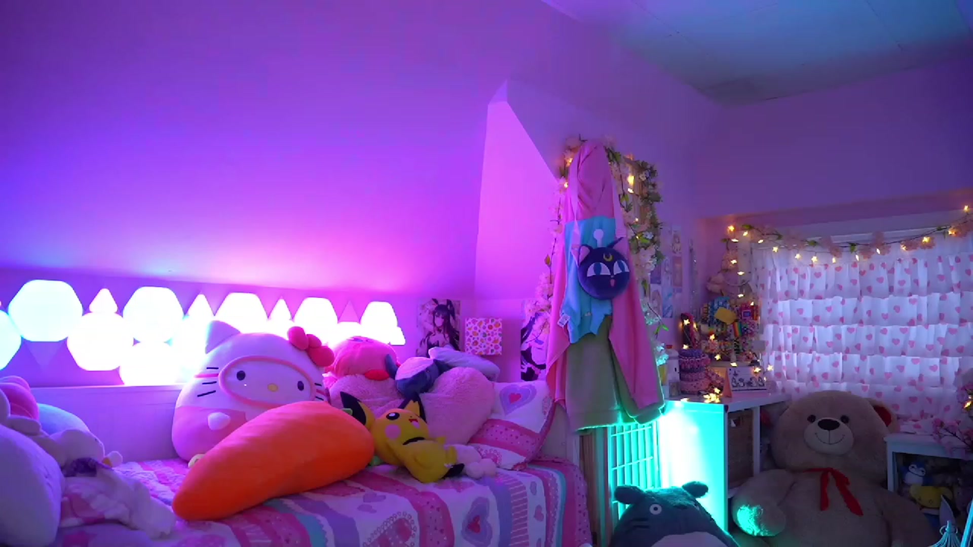Gallery image thumbnail from SugaryBunny's myfreecams stream on, 01/28/2023, 22:19 image 15 of 20