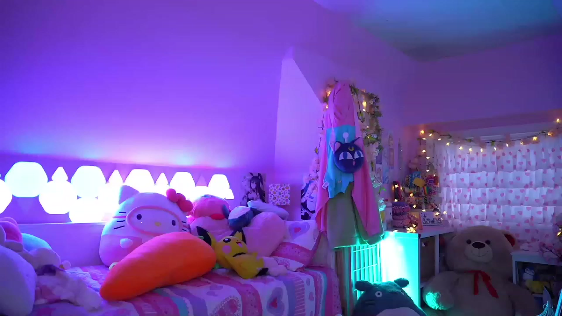 Gallery image thumbnail from SugaryBunny's myfreecams stream on, 01/28/2023, 22:19 image 17 of 20