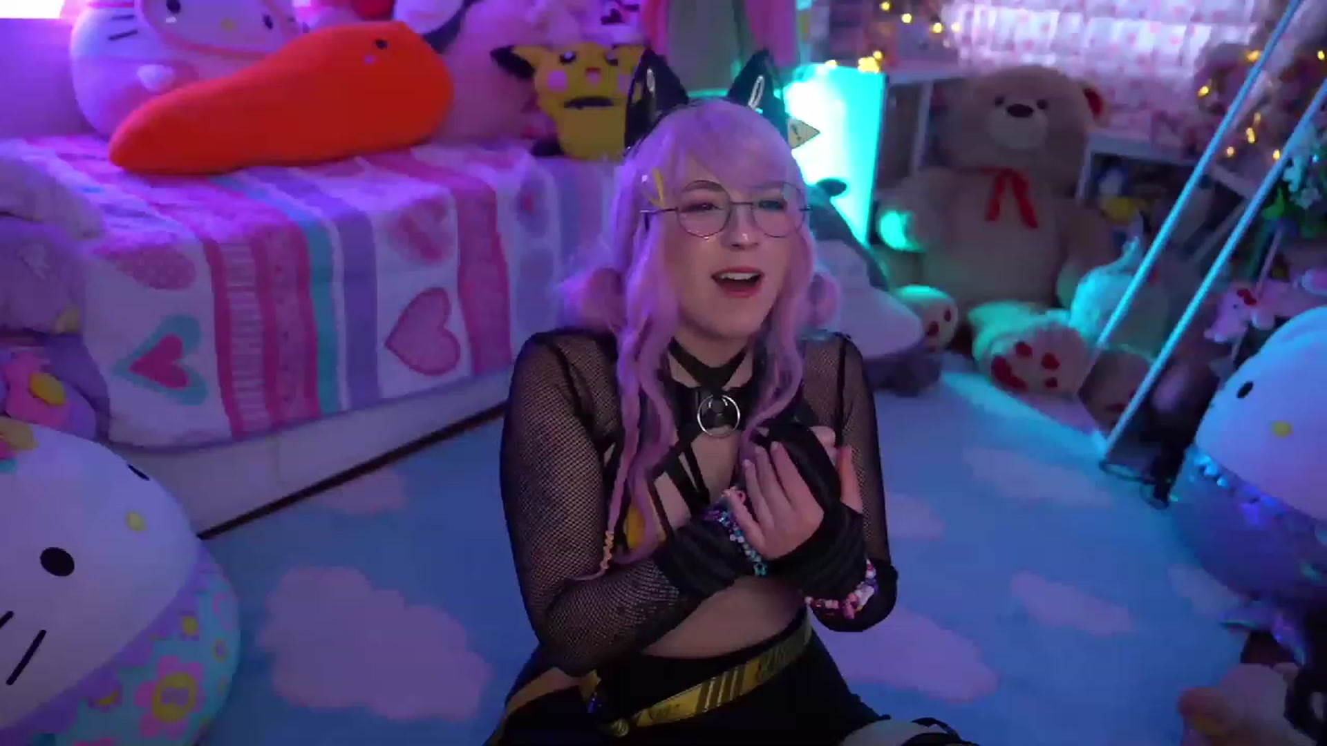 Gallery image thumbnail from SugaryBunny's myfreecams stream on, 01/28/2023, 22:19 image 3 of 20