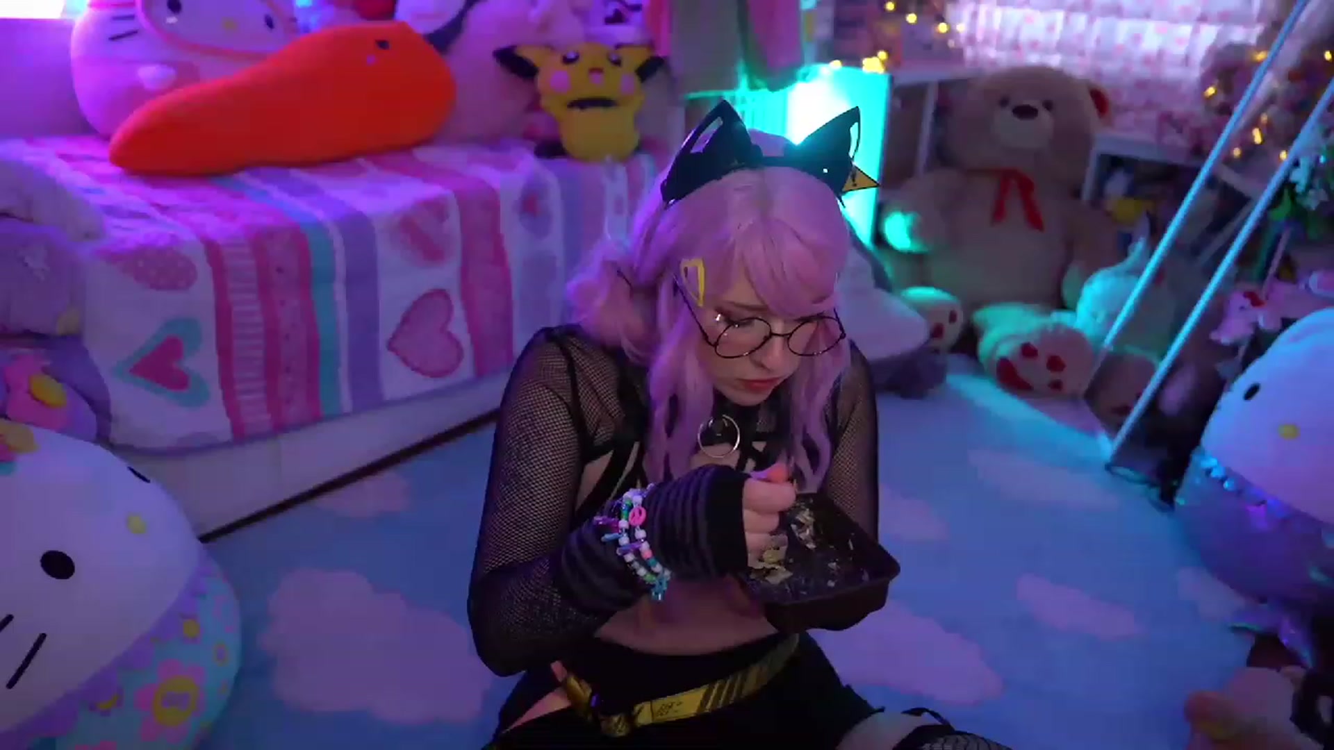 Gallery image thumbnail from SugaryBunny's myfreecams stream on, 01/28/2023, 22:19 image 2 of 20