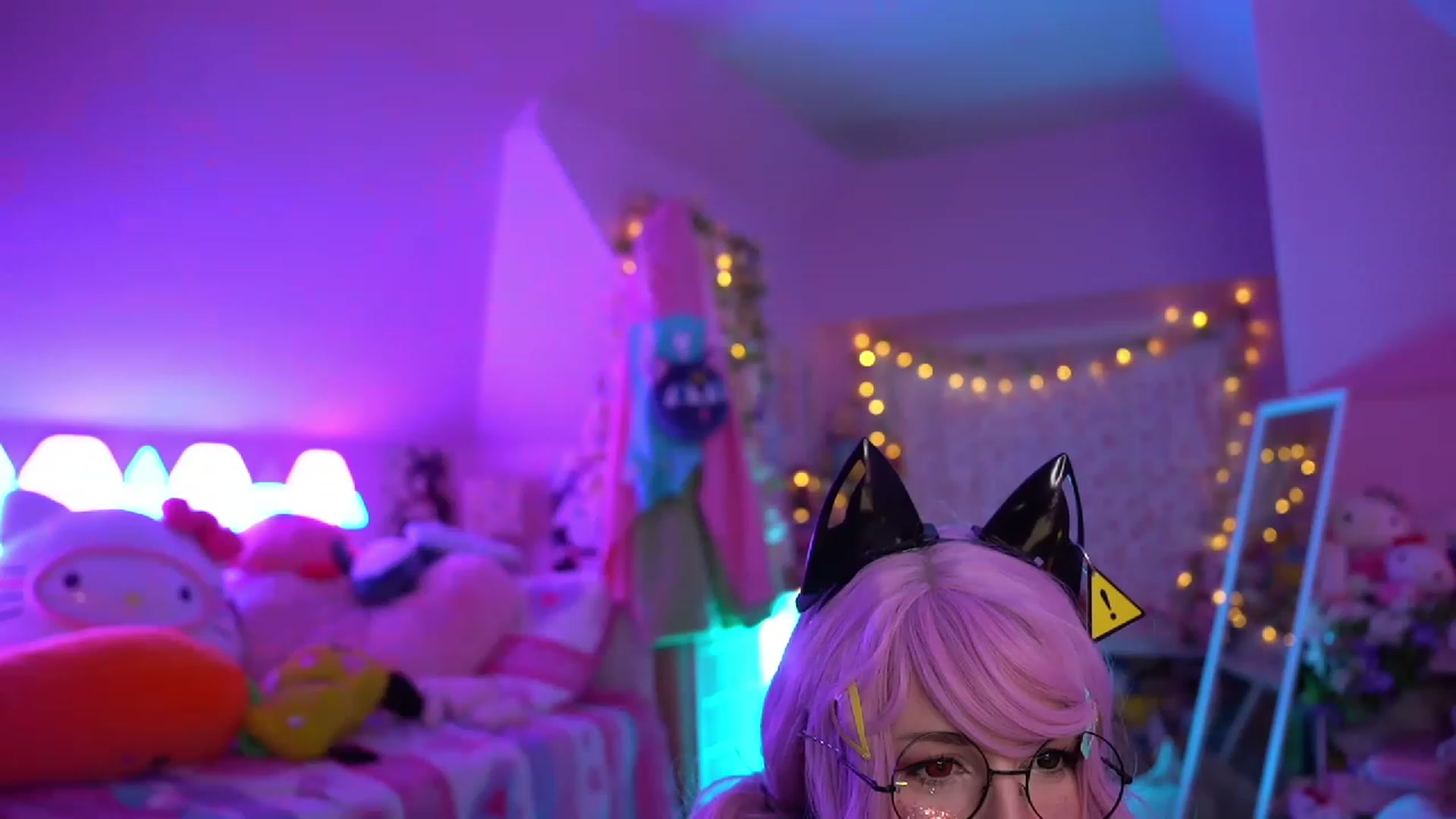 Gallery image thumbnail from SugaryBunny's myfreecams stream on, 01/29/2023, 24:02 image 1 of 20