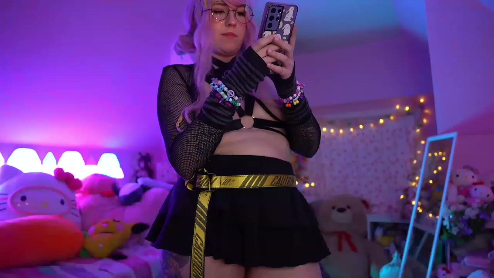 Gallery image thumbnail from SugaryBunny's myfreecams stream on, 01/29/2023, 24:02 image 2 of 20