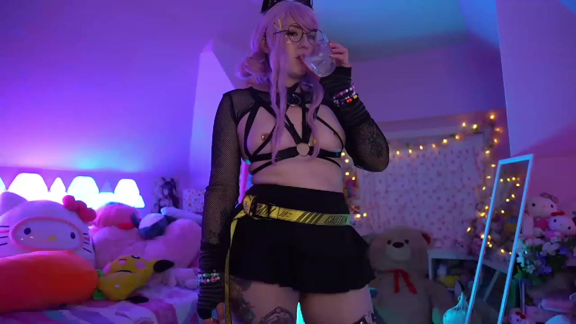 Gallery image thumbnail from SugaryBunny's myfreecams stream on, 01/29/2023, 24:02 image 5 of 20