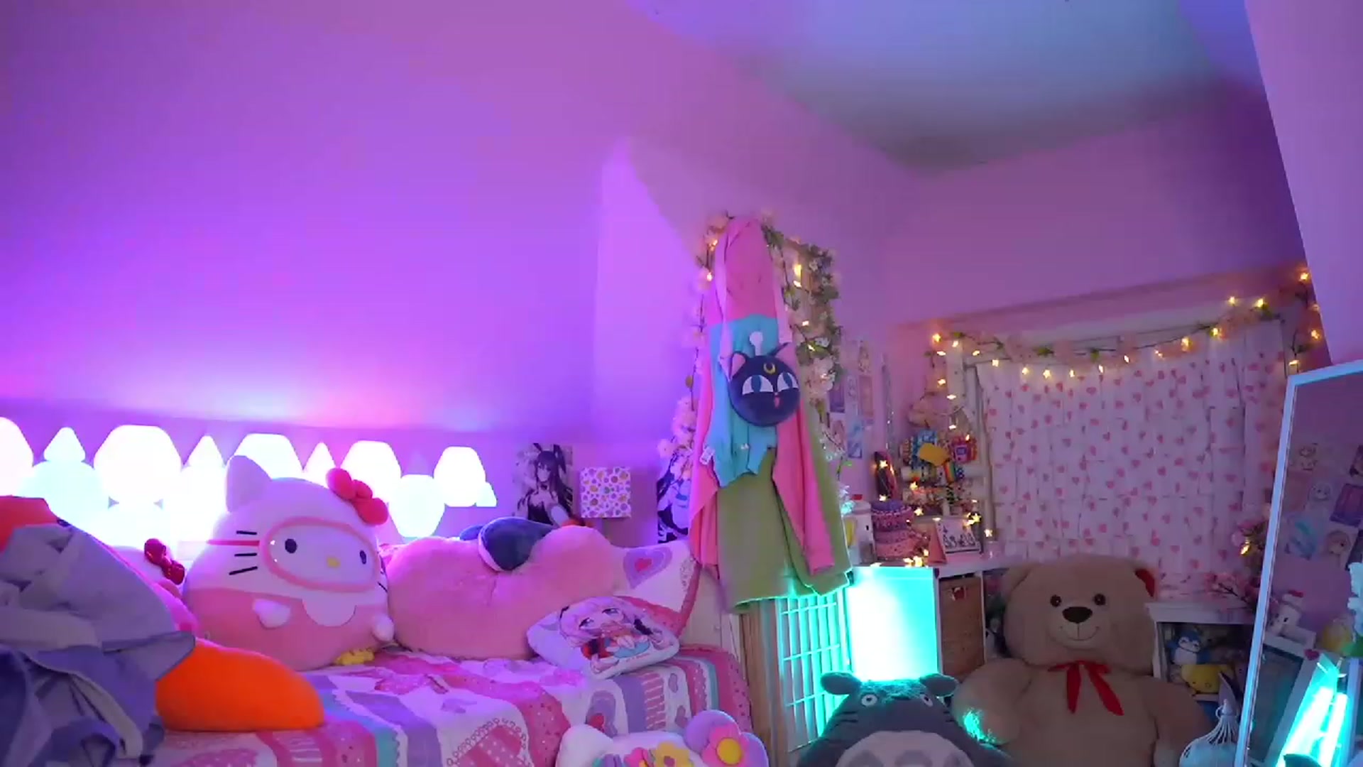 Gallery image thumbnail from SugaryBunny's myfreecams stream on, 01/31/2023, 01:10 image 6 of 20