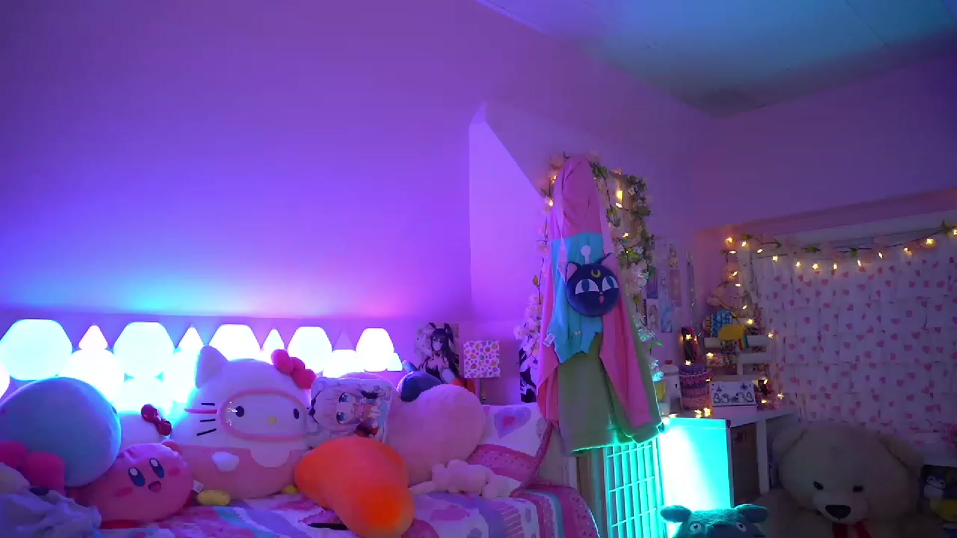 Gallery image thumbnail from SugaryBunny's myfreecams stream on, 02/01/2023, 02:46 image 1 of 20