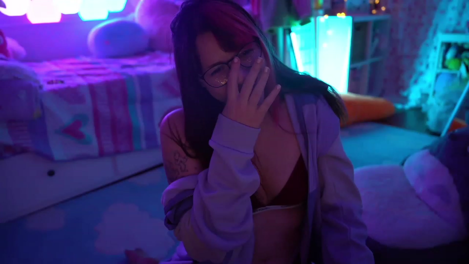 Gallery image thumbnail from SugaryBunny's myfreecams stream on, 02/01/2023, 09:23 image 1 of 20