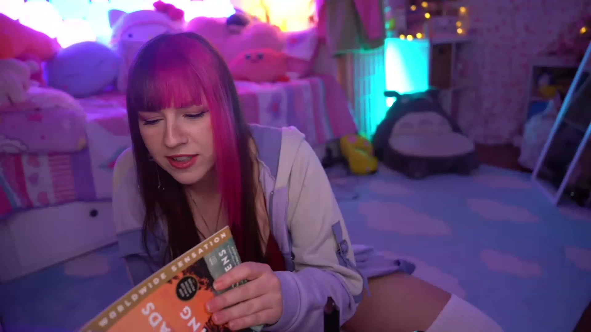 Gallery image thumbnail from SugaryBunny's myfreecams stream on, 02/03/2023, 24:13 image 8 of 20