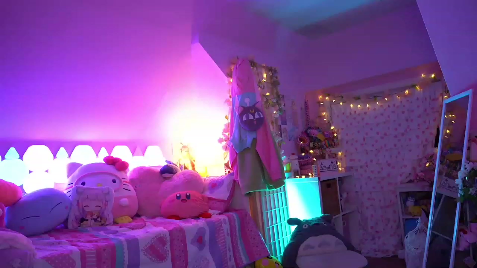 Gallery image thumbnail from SugaryBunny's myfreecams stream on, 02/03/2023, 02:33 image 1 of 20