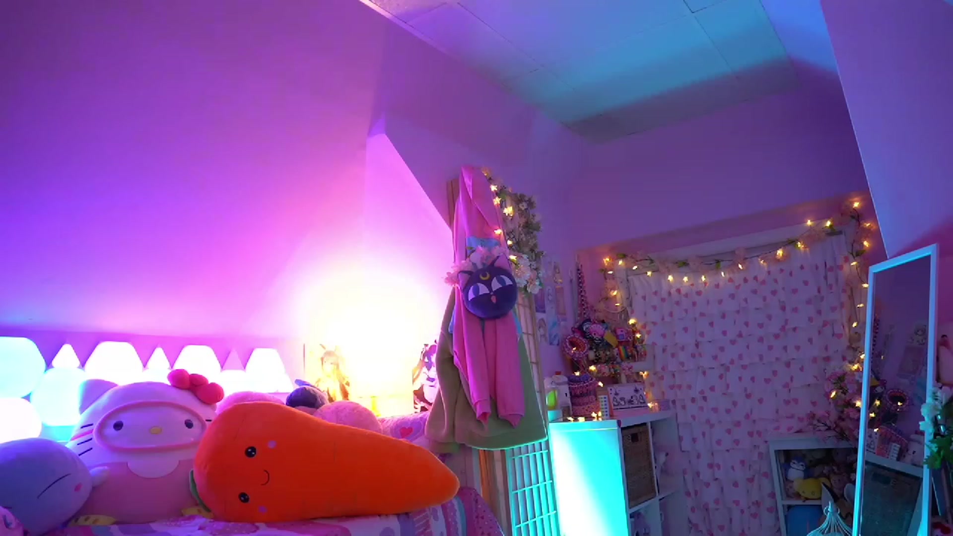 Gallery image thumbnail from SugaryBunny's myfreecams stream on, 02/03/2023, 02:33 image 15 of 20