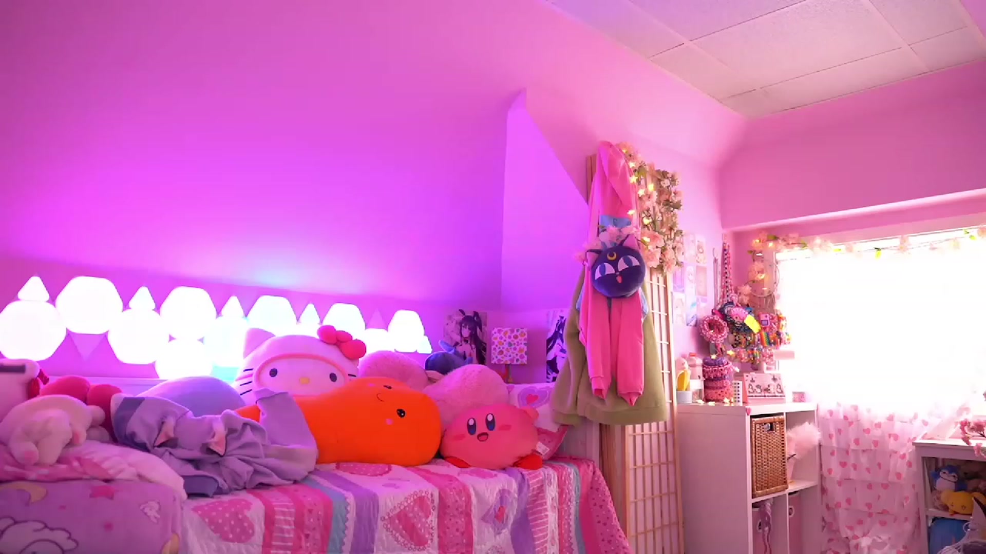 Gallery image thumbnail from SugaryBunny's myfreecams stream on, 02/04/2023, 22:59 image 4 of 20