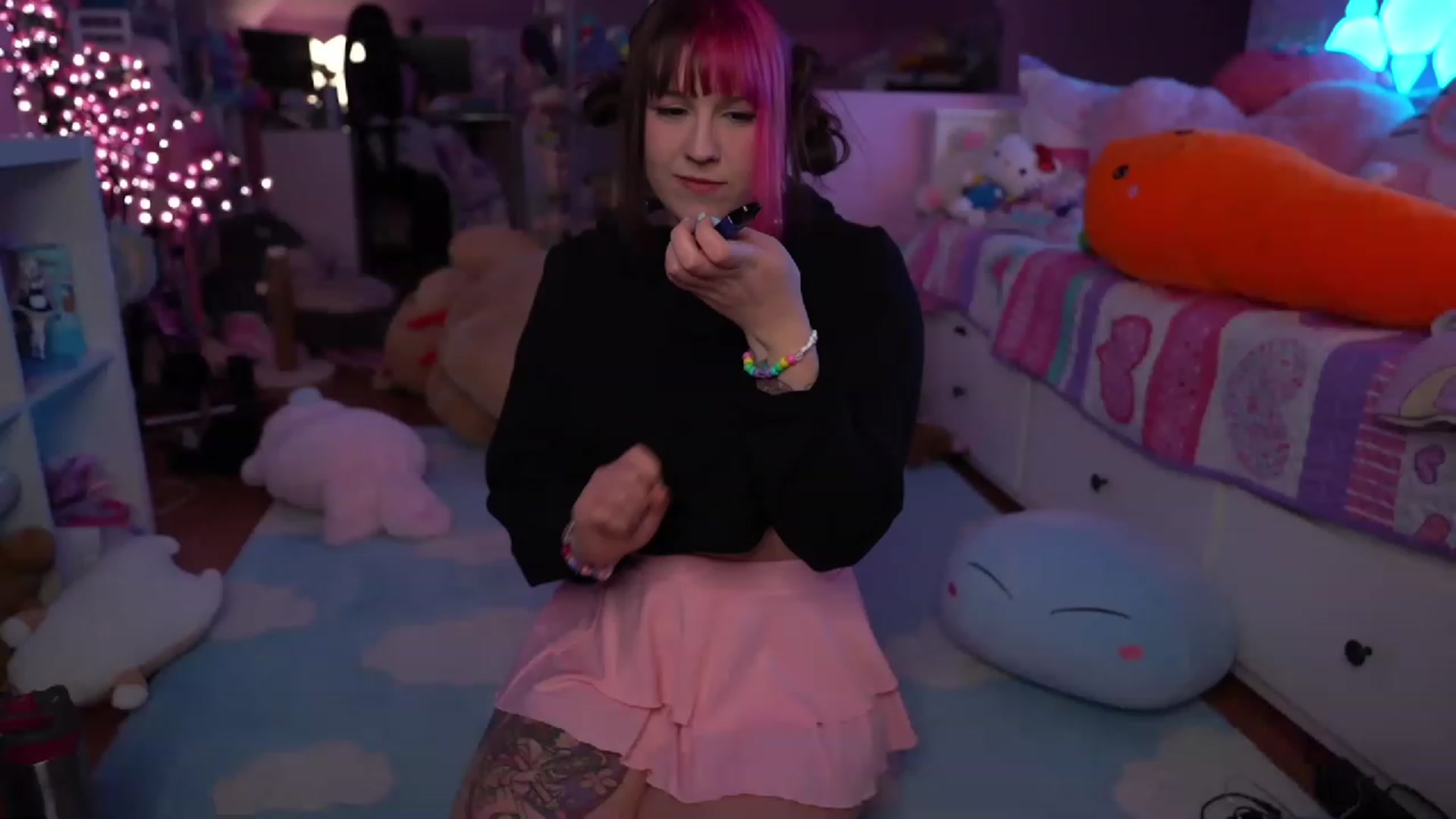 Gallery image thumbnail from SugaryBunny's myfreecams stream on, 02/26/2023, 05:04 image 10 of 20