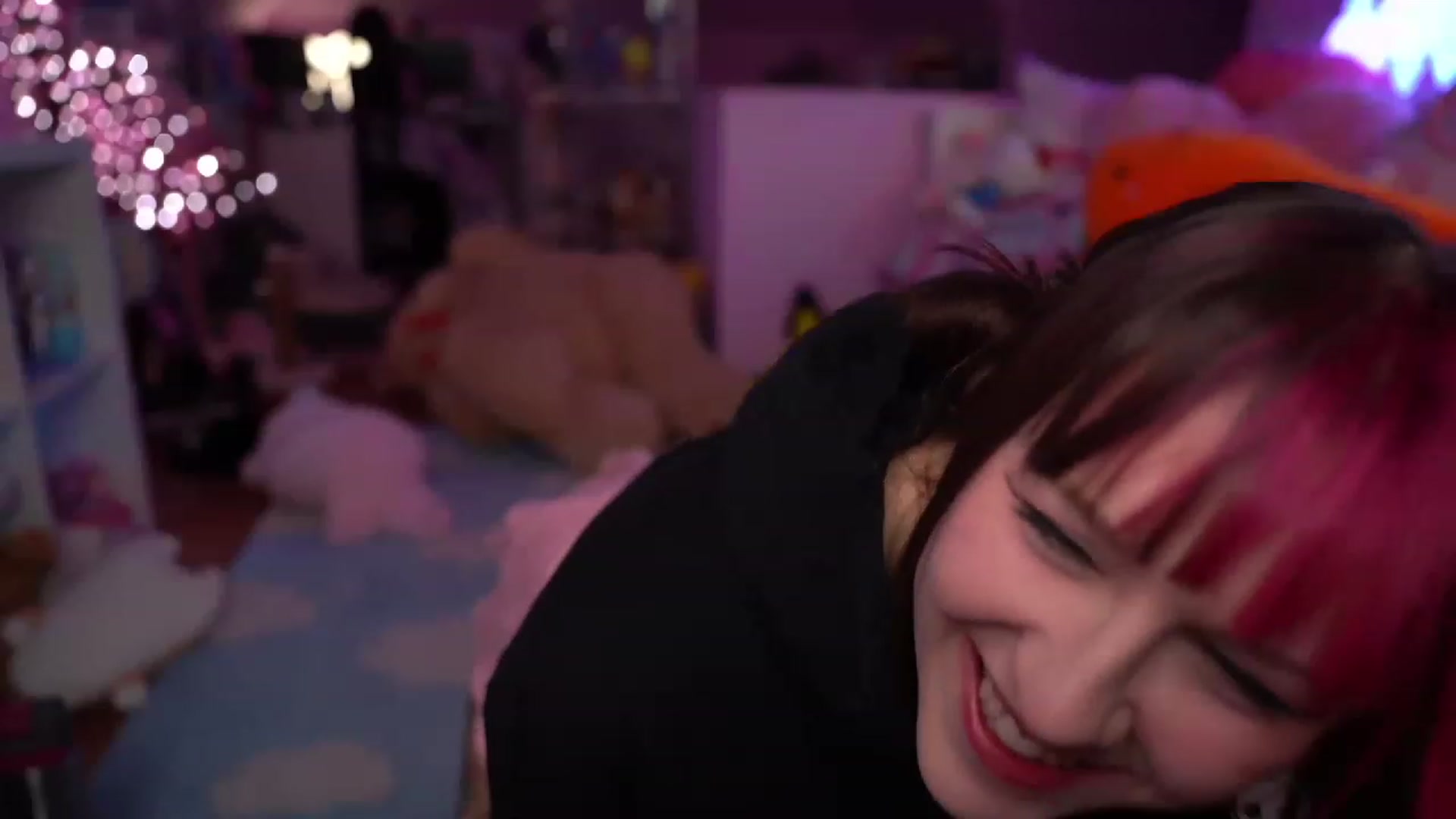Gallery image thumbnail from SugaryBunny's myfreecams stream on, 02/26/2023, 05:04 image 13 of 20