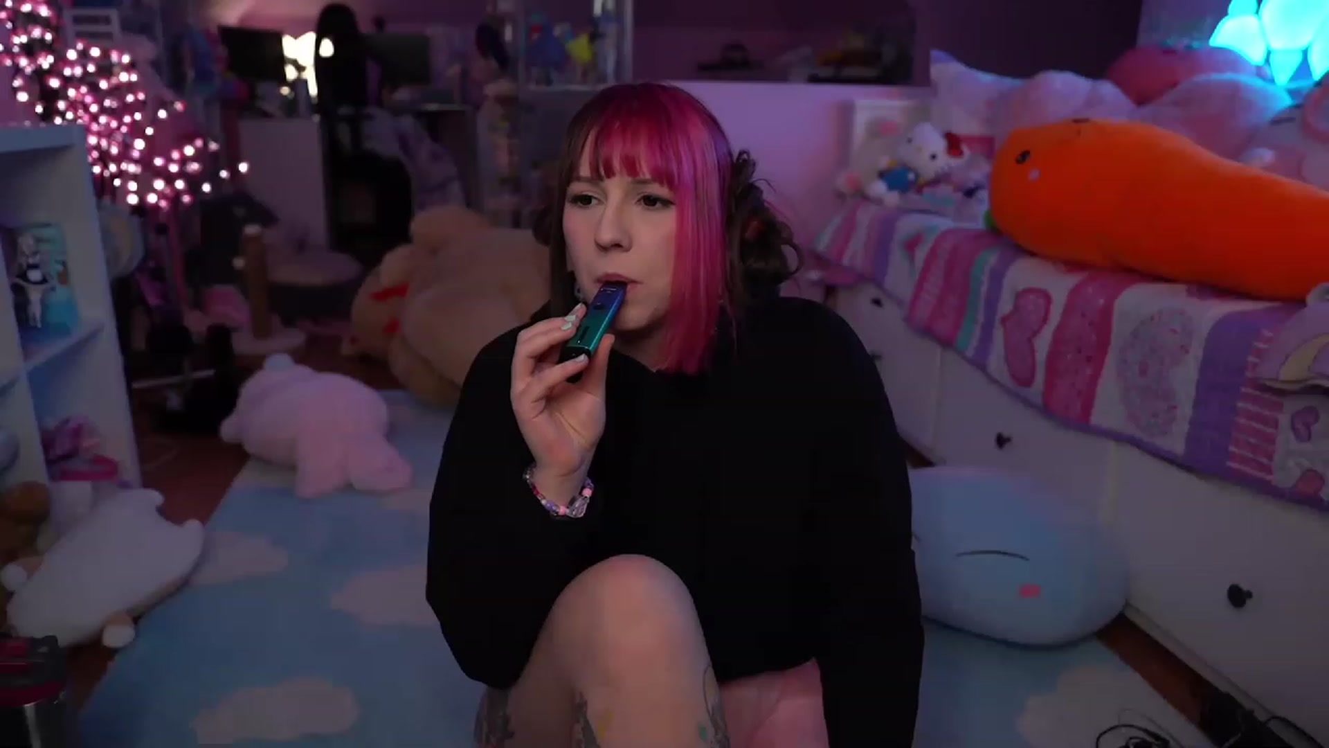 Gallery image thumbnail from SugaryBunny's myfreecams stream on, 02/26/2023, 05:04 image 16 of 20