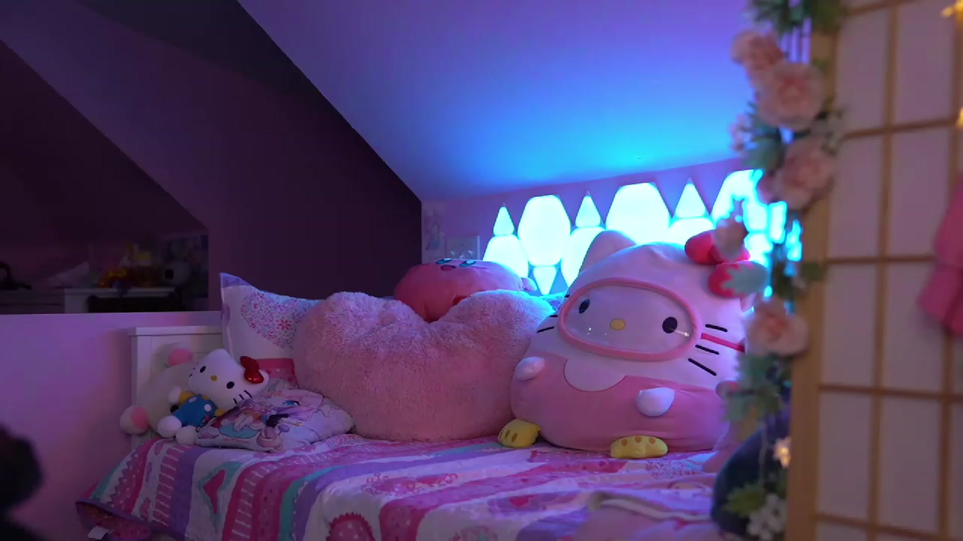 Gallery image thumbnail from SugaryBunny's myfreecams stream on, 02/26/2023, 05:04 image 4 of 20