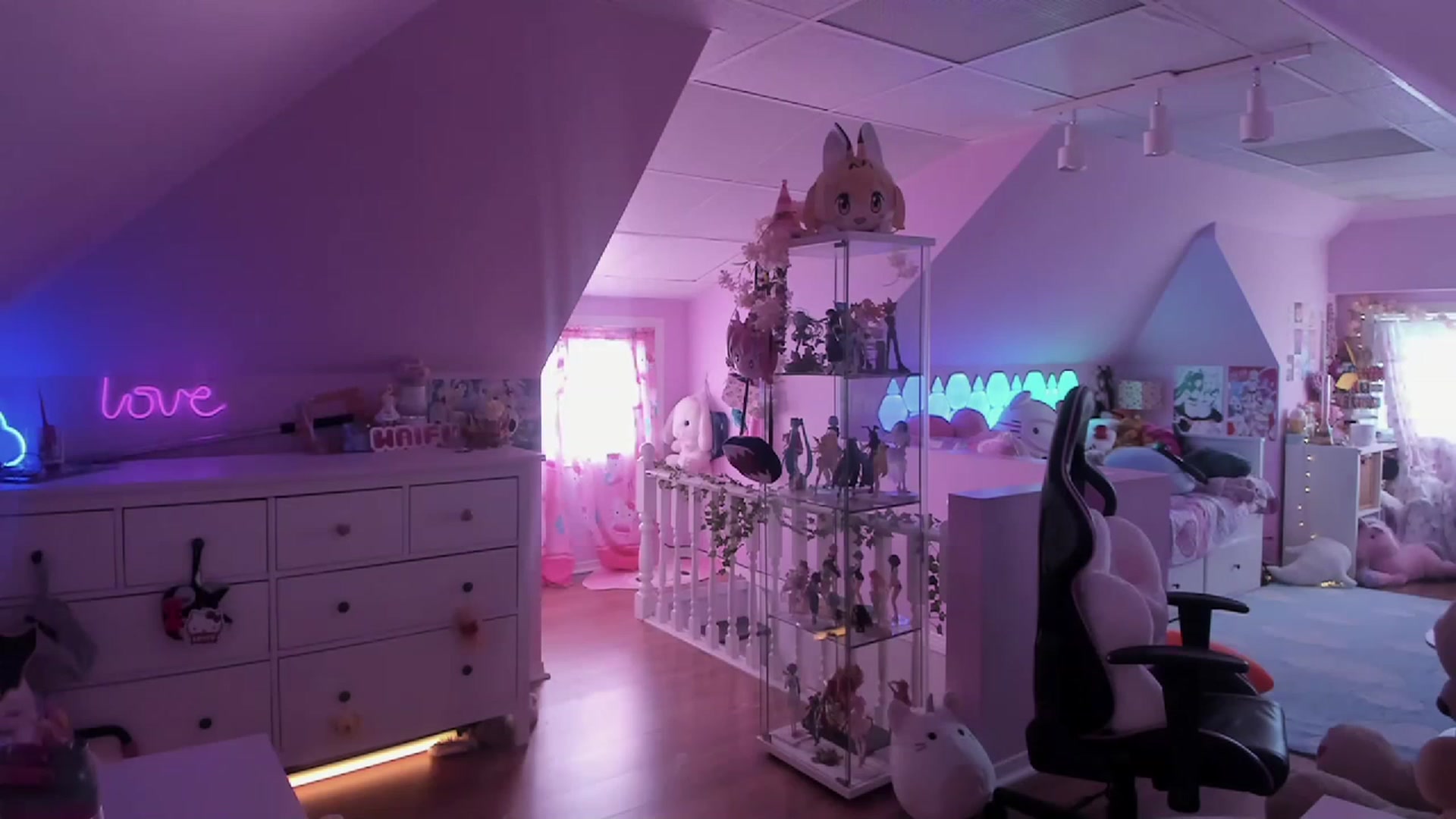Gallery image thumbnail from SugaryBunny's myfreecams stream on, 03/02/2023, 21:37 image 14 of 20