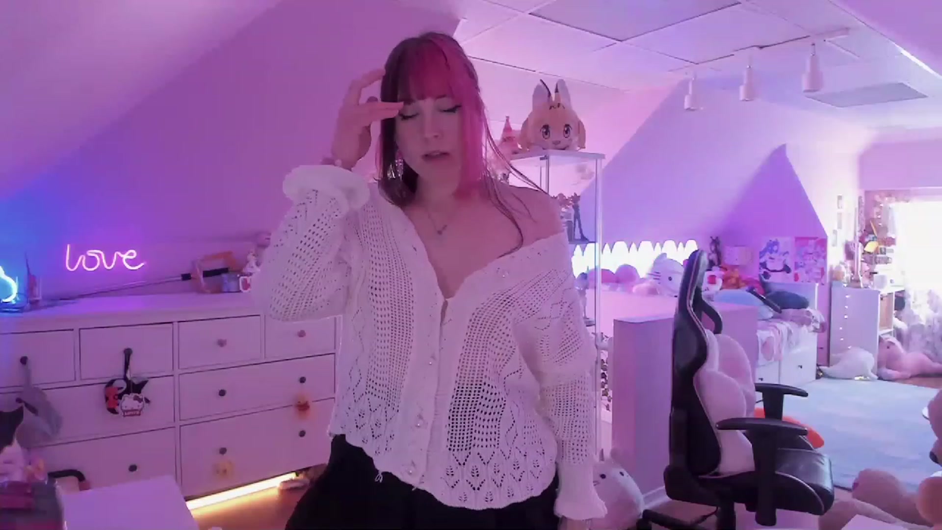 Gallery image thumbnail from SugaryBunny's myfreecams stream on, 03/02/2023, 21:37 image 15 of 20