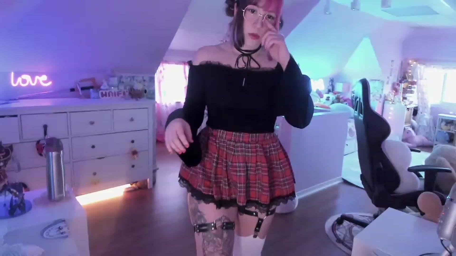 Gallery image thumbnail from SugaryBunny's myfreecams stream on, 03/03/2023, 21:37 image 1 of 20