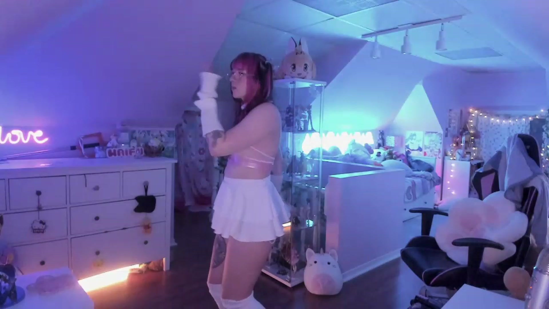 Gallery image thumbnail from SugaryBunny's myfreecams stream on, 03/03/2023, 23:54 image 7 of 20