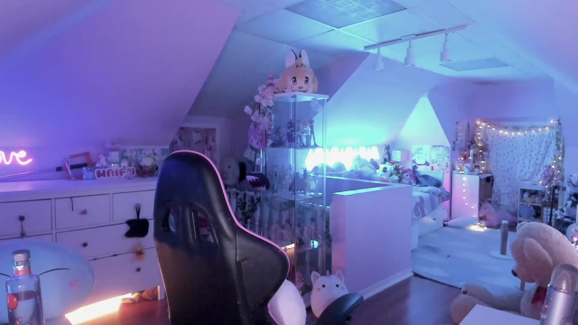 Gallery image thumbnail from SugaryBunny's myfreecams stream on, 03/04/2023, 01:09 image 7 of 20