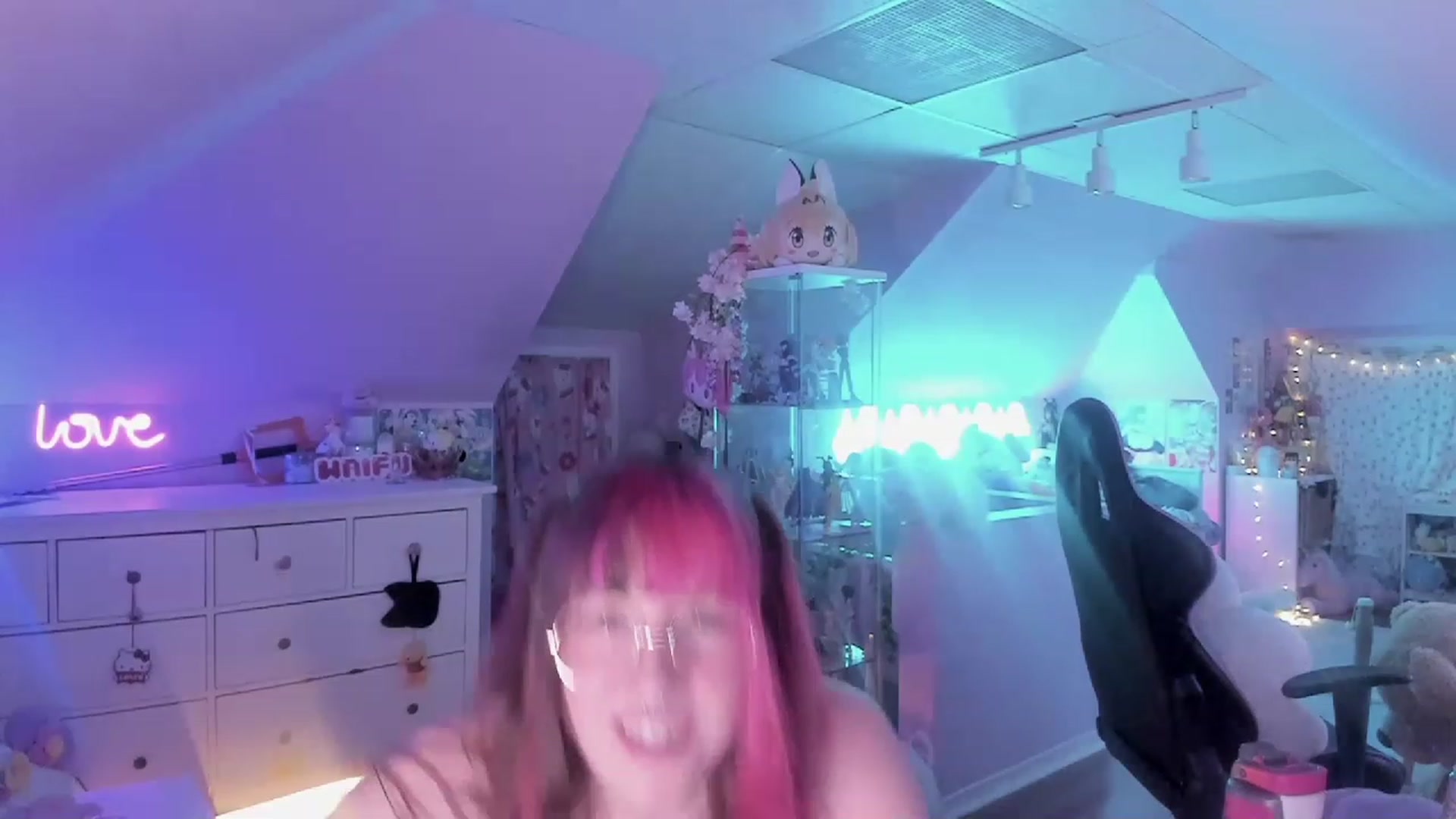 Gallery image thumbnail from SugaryBunny's myfreecams stream on, 03/04/2023, 03:16 image 5 of 20