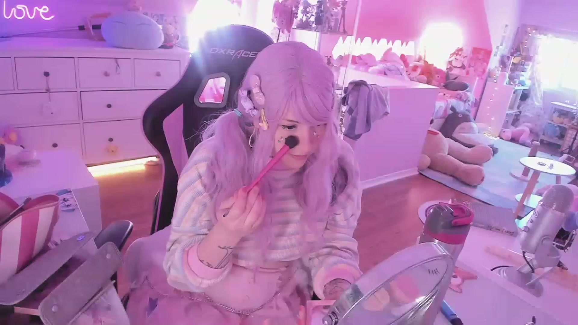 Gallery image thumbnail from SugaryBunny's myfreecams stream on, 03/07/2023, 18:38 image 10 of 20
