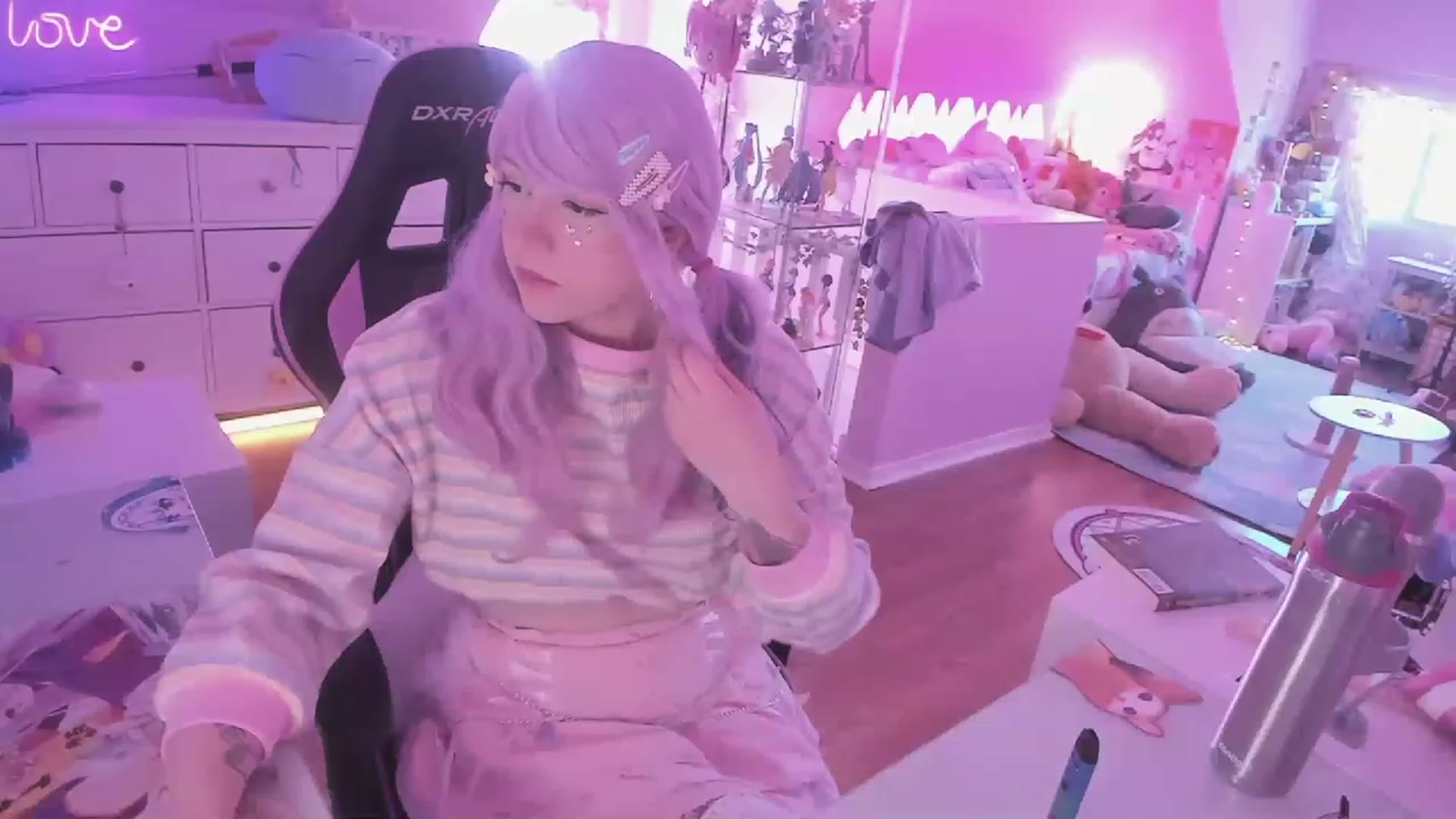Gallery image thumbnail from SugaryBunny's myfreecams stream on, 03/07/2023, 18:38 image 18 of 20