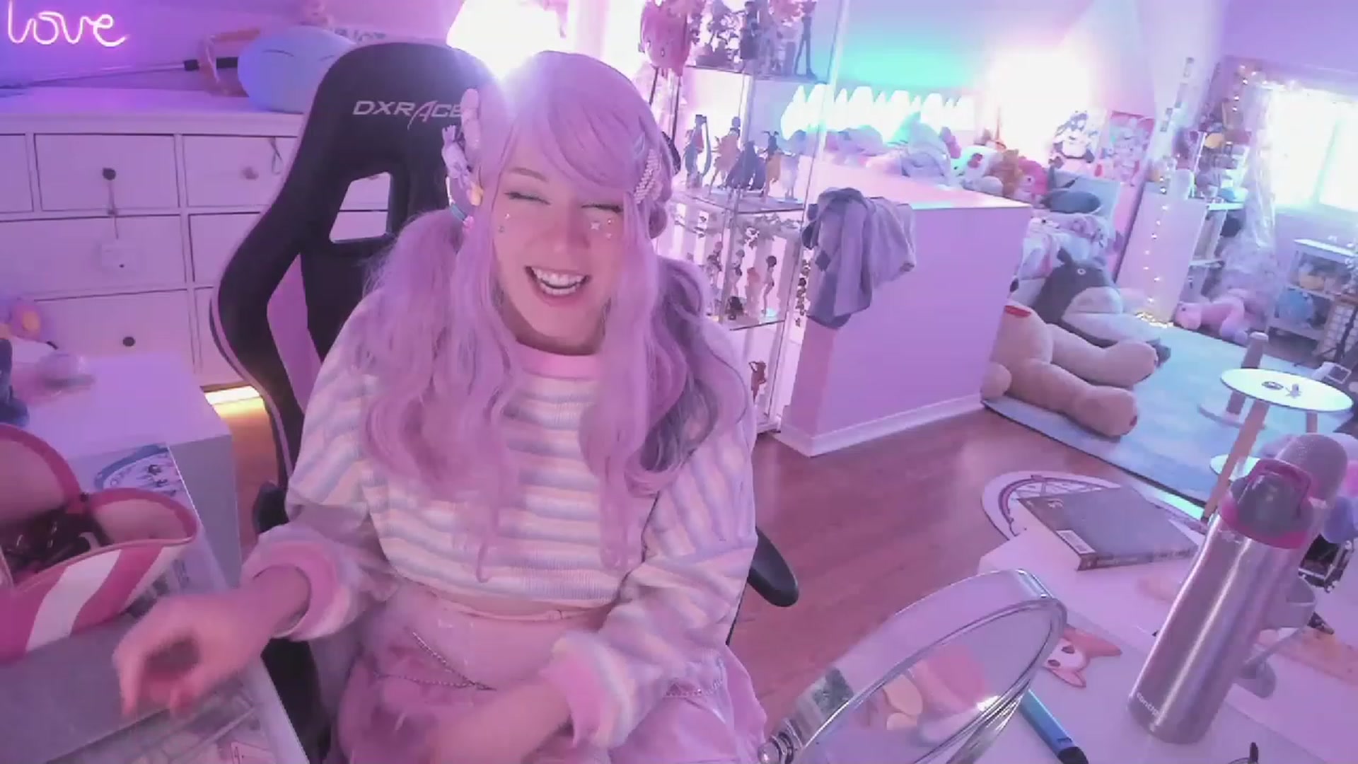 Gallery image thumbnail from SugaryBunny's myfreecams stream on, 03/07/2023, 18:38 image 15 of 20