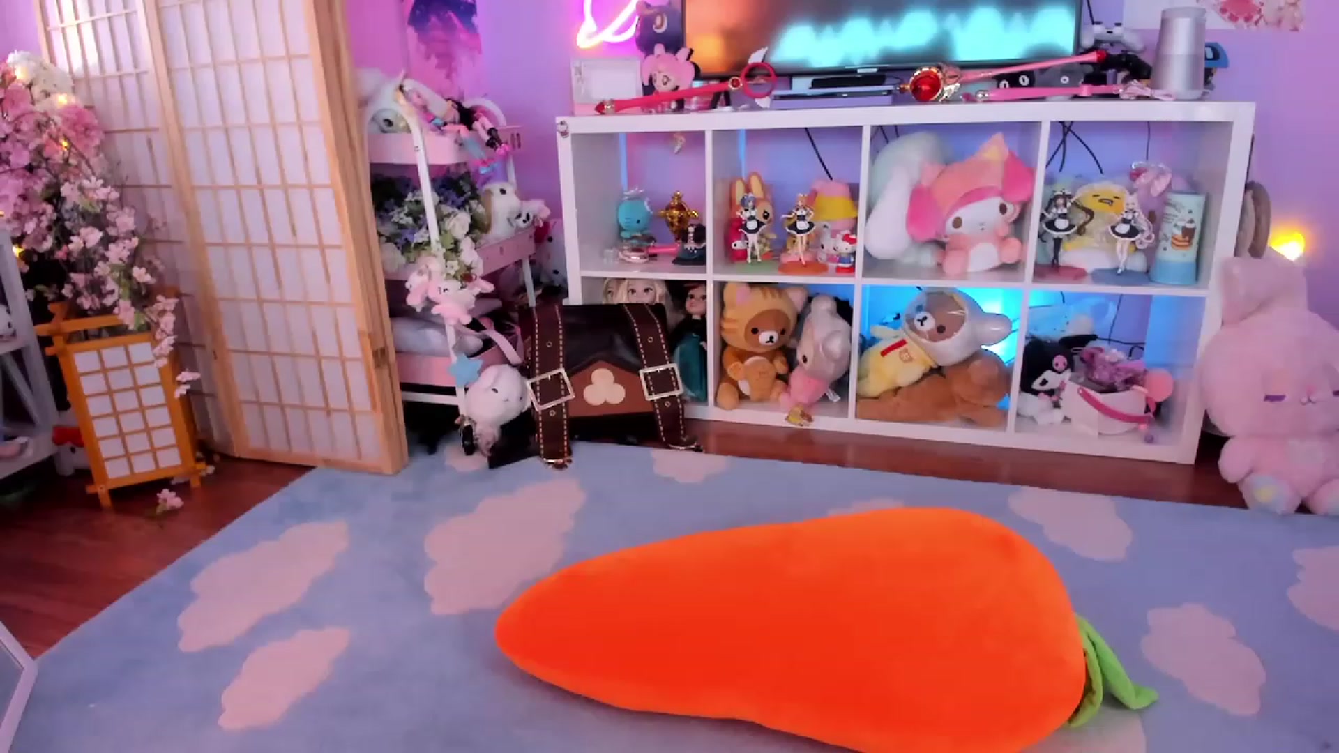 Gallery image thumbnail from SugaryBunny's myfreecams stream on, 03/09/2023, 23:57 image 7 of 20