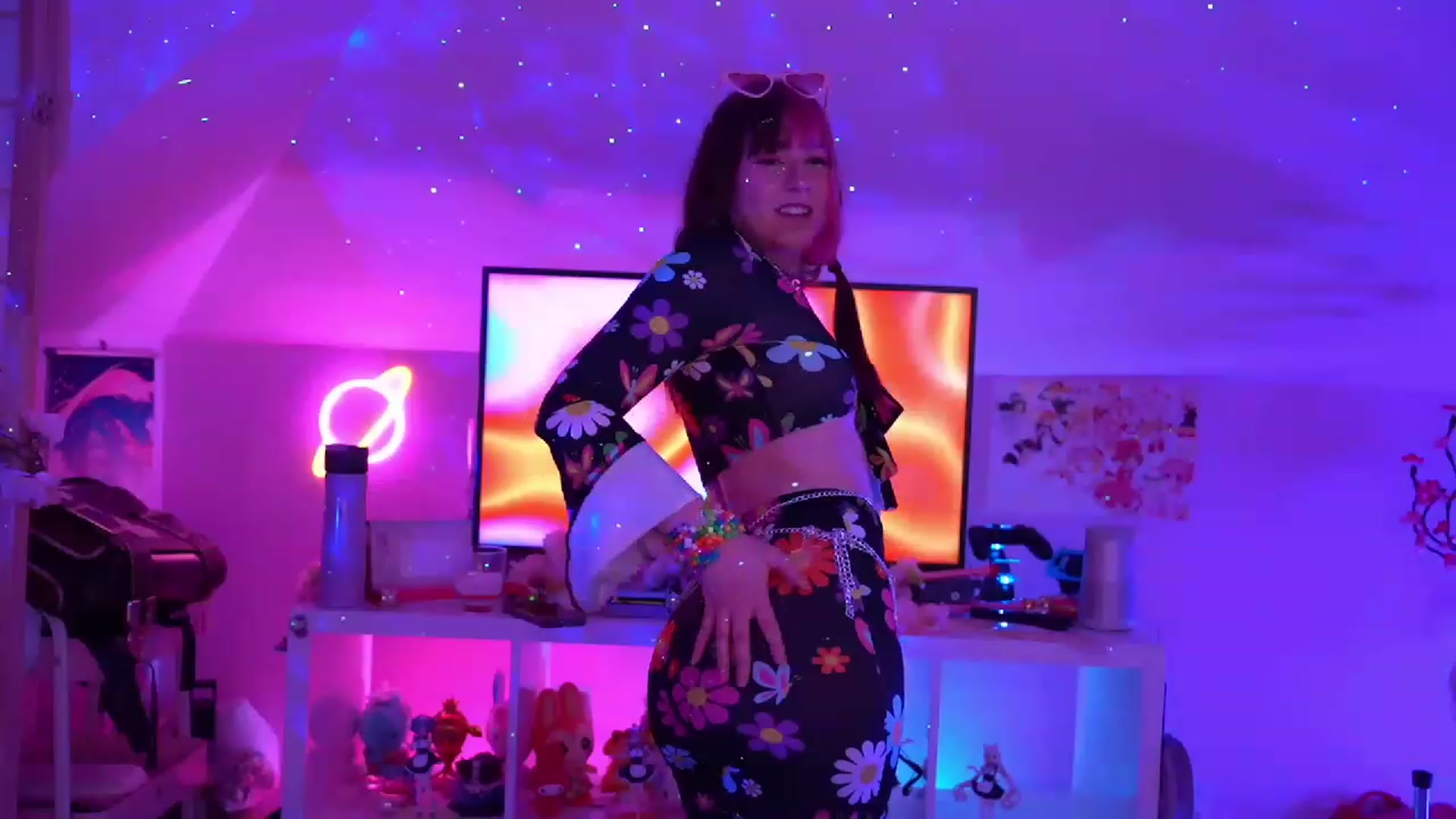Gallery image thumbnail from SugaryBunny's myfreecams stream on, 03/19/2023, 02:53 image 19 of 20