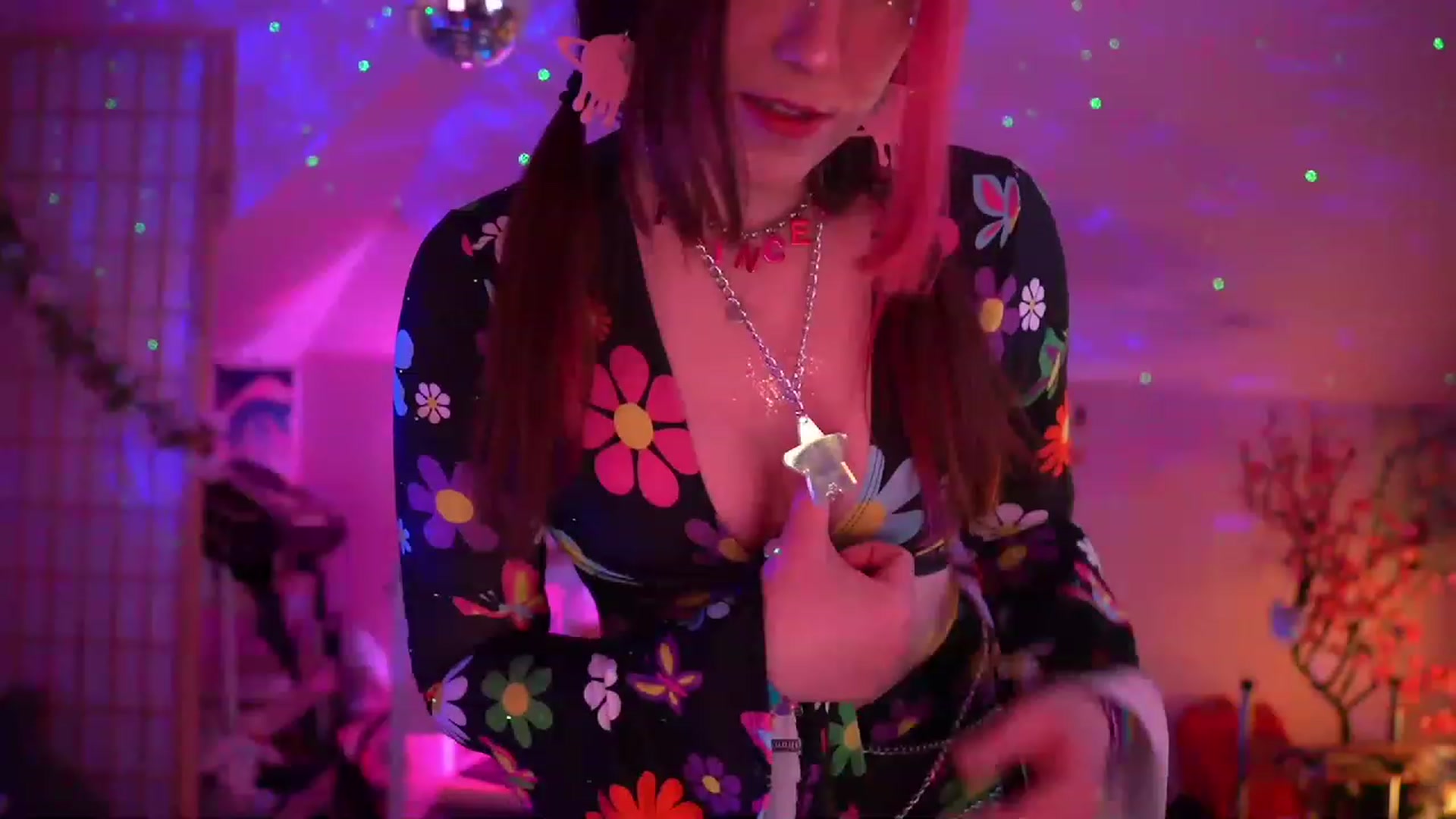 Gallery image thumbnail from SugaryBunny's myfreecams stream on, 03/19/2023, 02:53 image 18 of 20