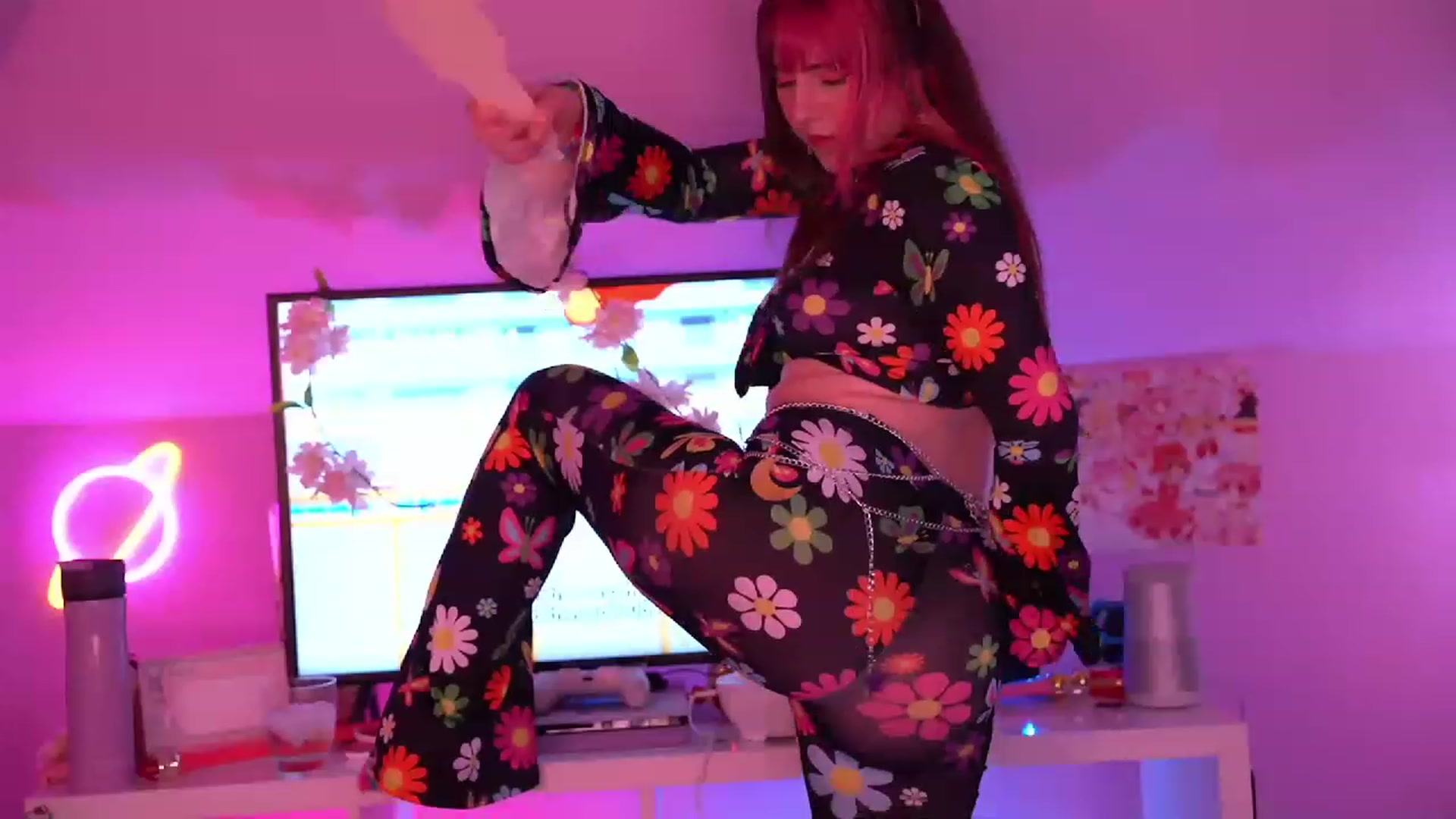 Gallery image thumbnail from SugaryBunny's myfreecams stream on, 03/19/2023, 02:53 image 16 of 20