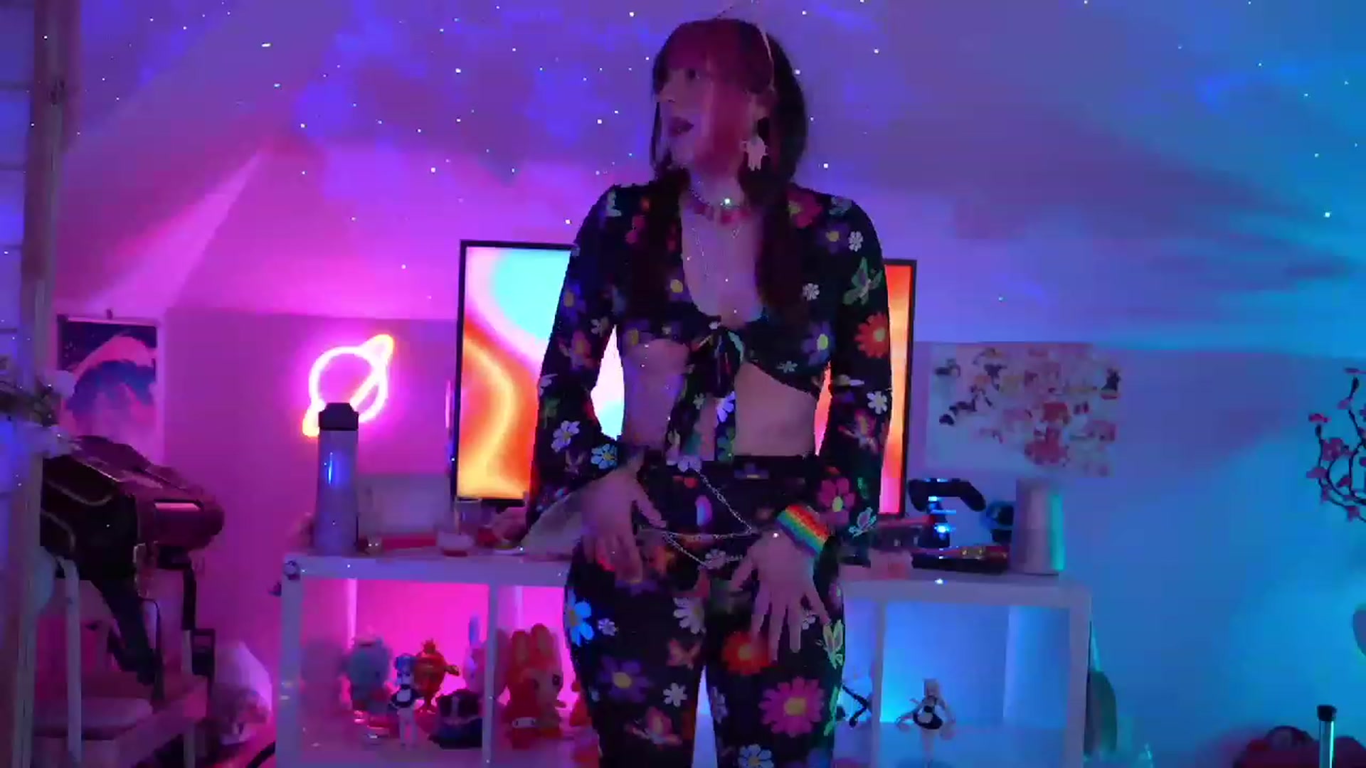 Gallery image thumbnail from SugaryBunny's myfreecams stream on, 03/19/2023, 04:41 image 7 of 20