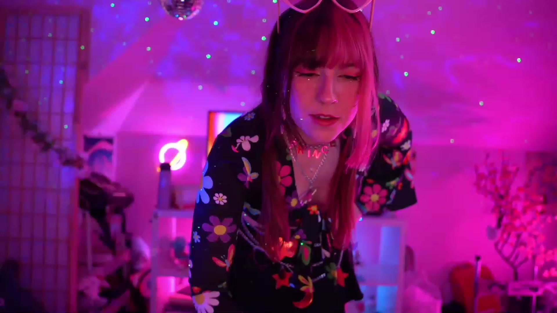 Gallery image thumbnail from SugaryBunny's myfreecams stream on, 03/19/2023, 04:41 image 8 of 20