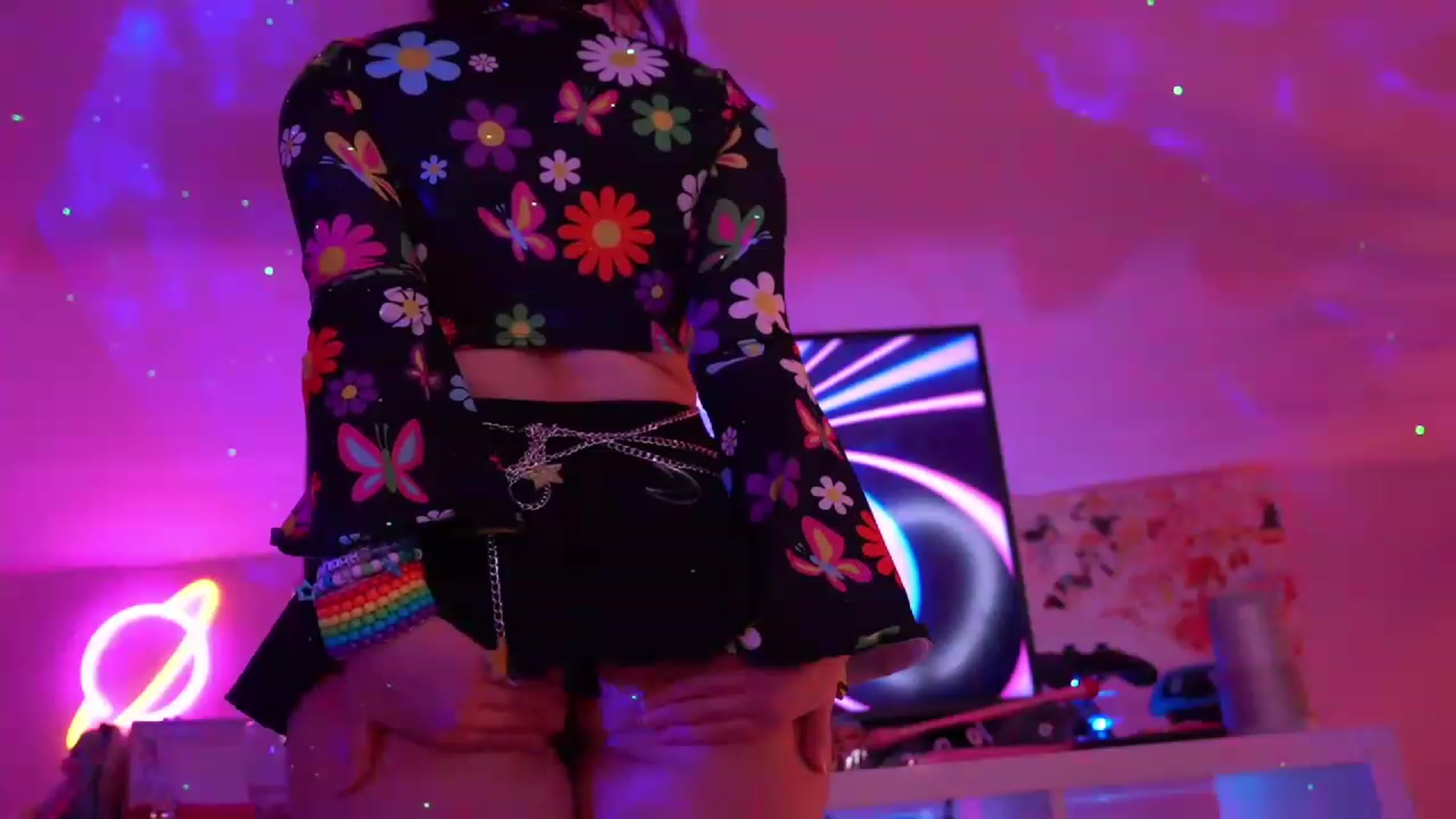 Gallery image thumbnail from SugaryBunny's myfreecams stream on, 03/19/2023, 04:41 image 16 of 20